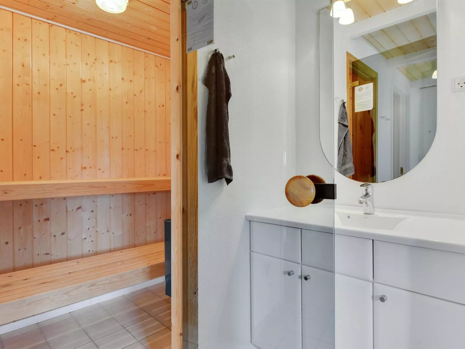 "Deline" - 250m from the sea-Inside