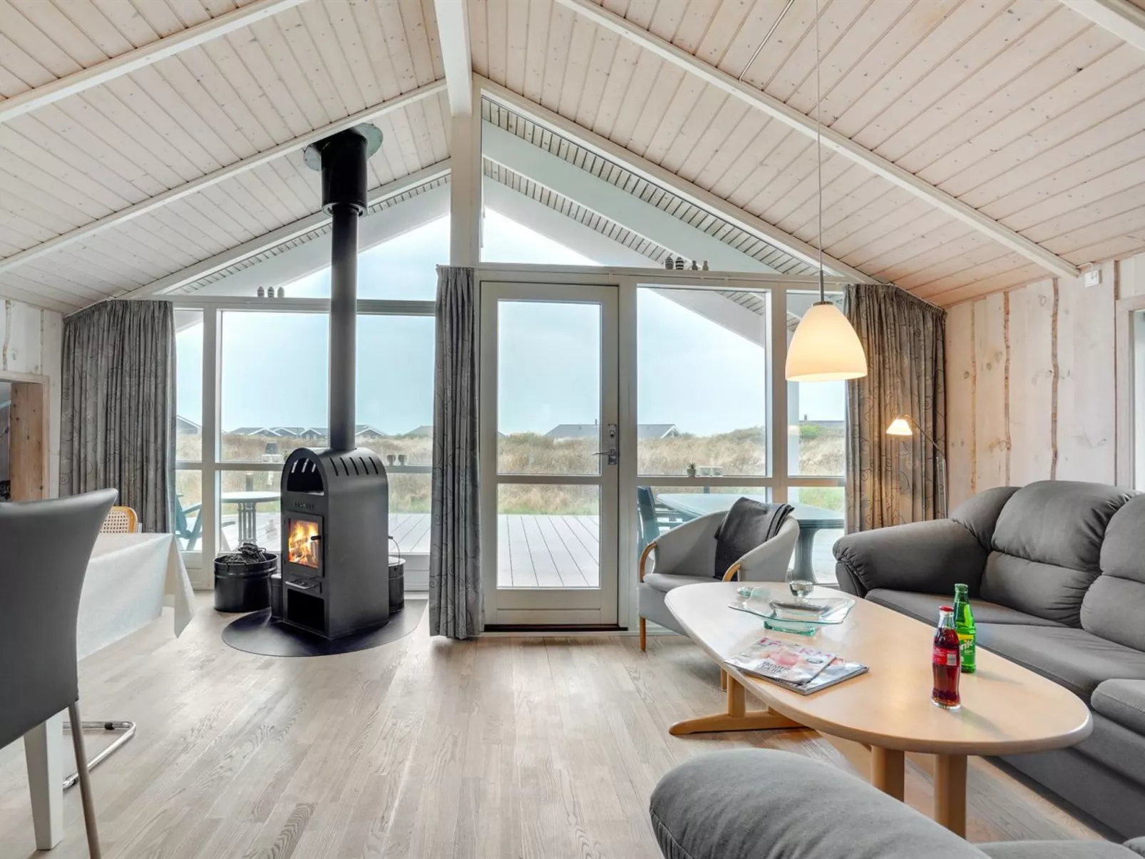 "Patrick" - 300m from the sea-Drinnen