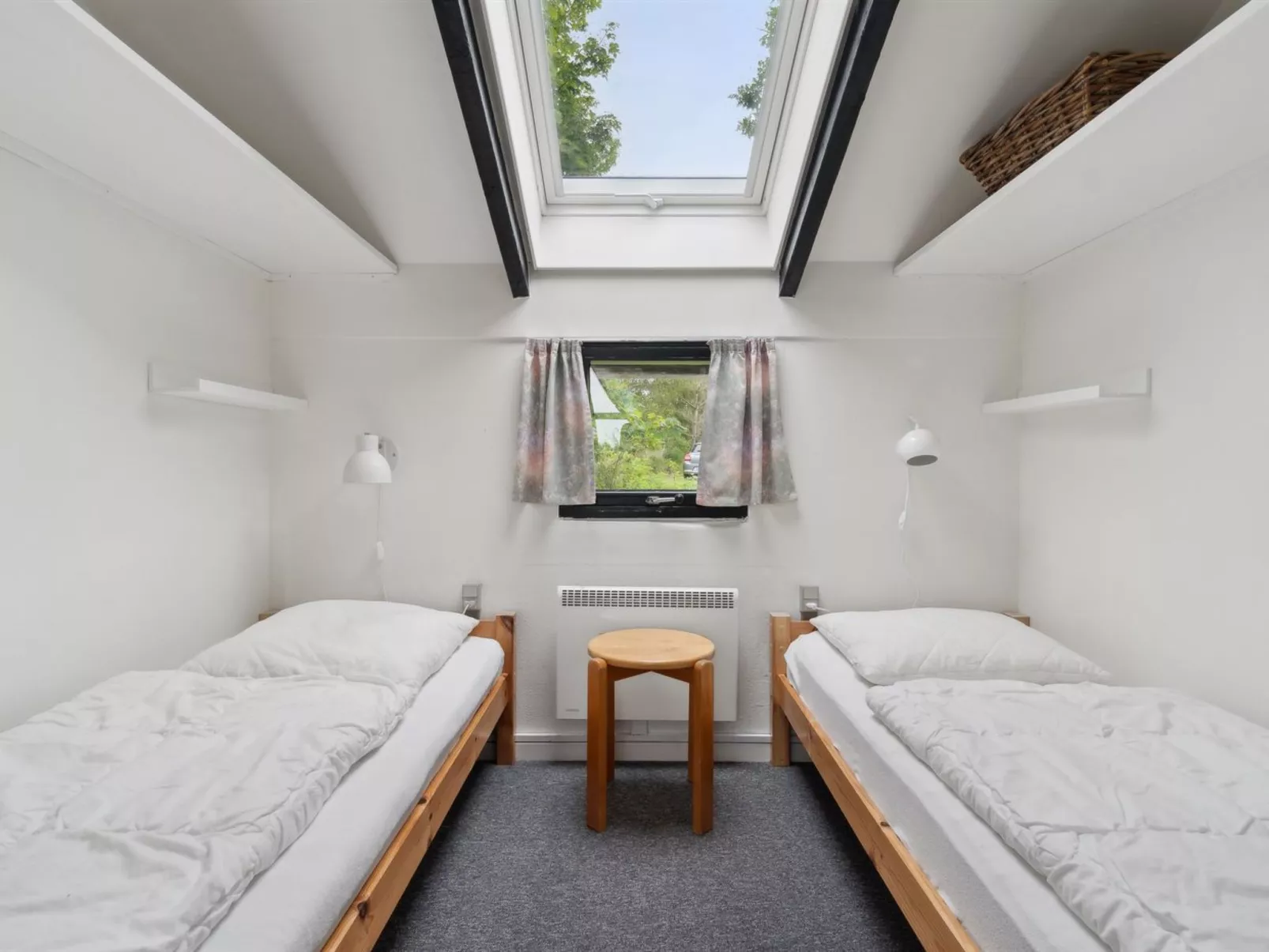 "Biriel" - 1km from the sea-Inside