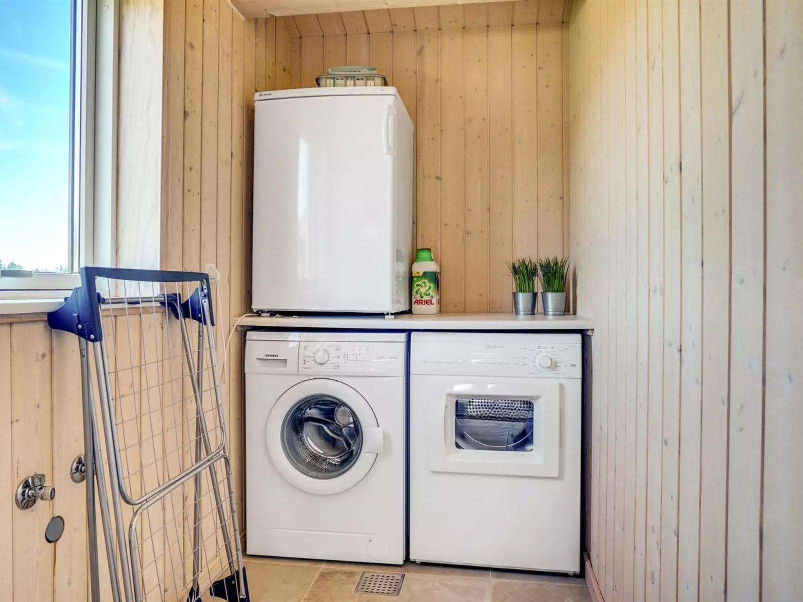 "Dorothe" - 1.4km from the sea-Dedans