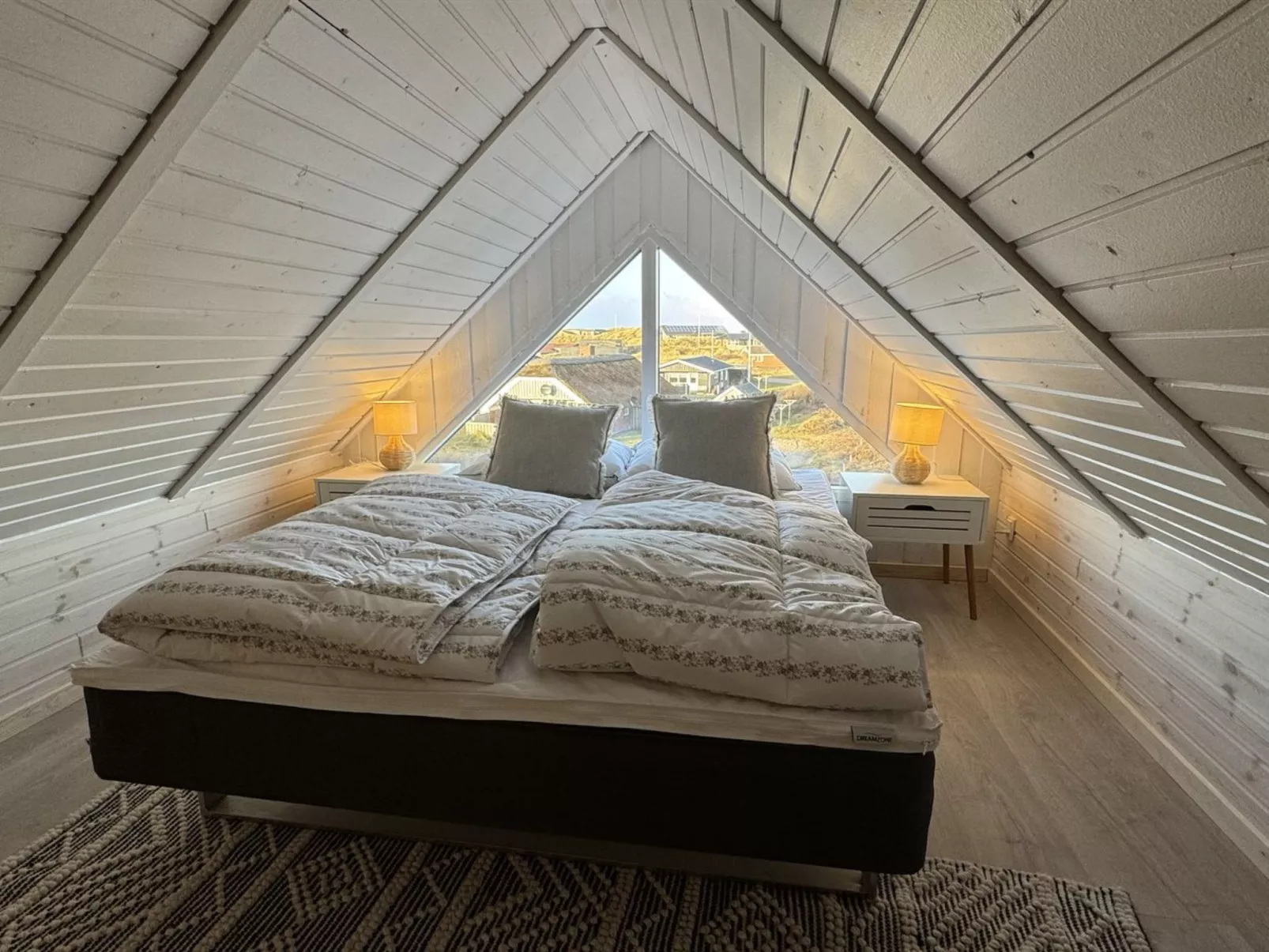 "Edvard" - 400m from the sea-Dedans