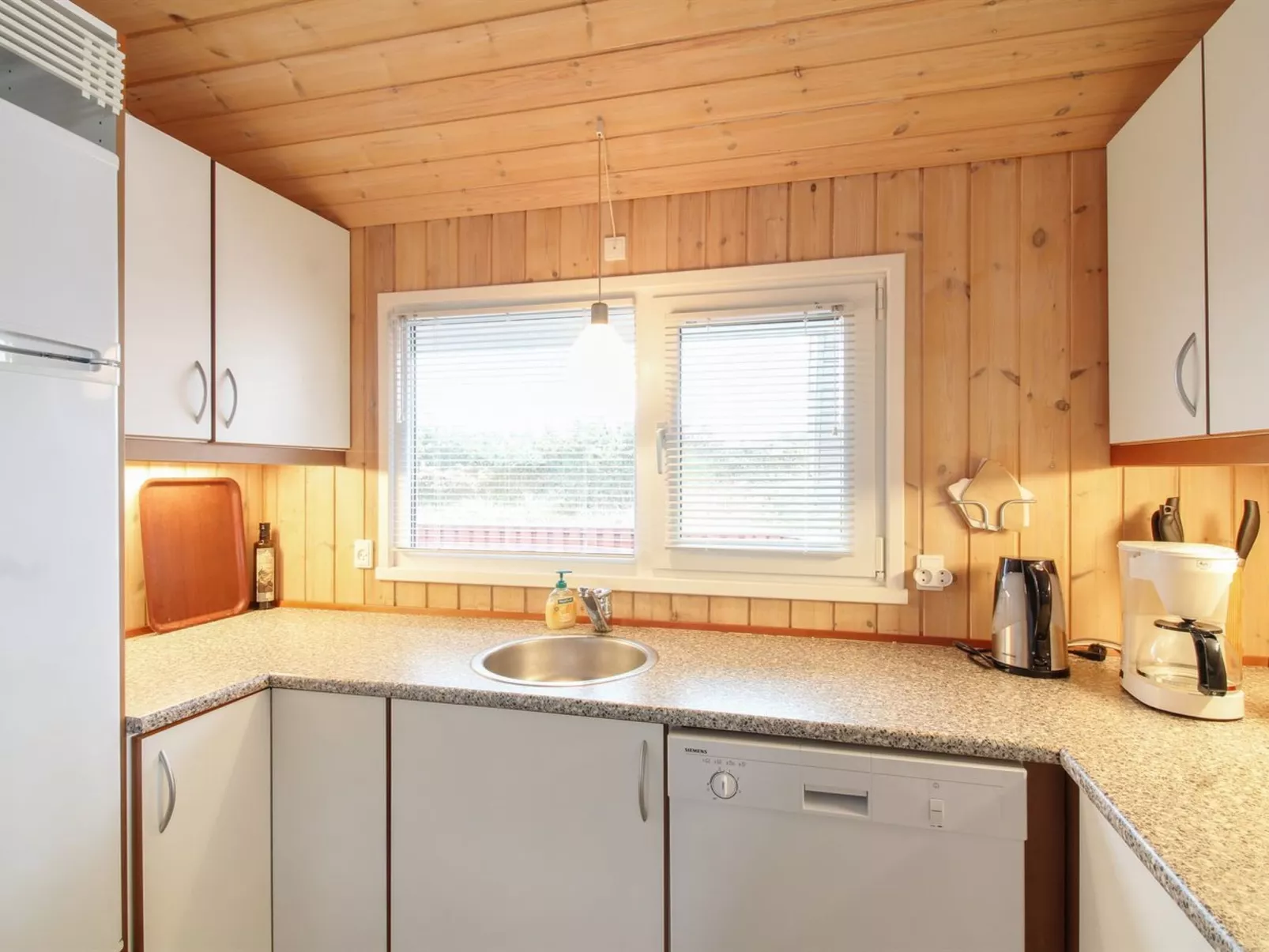 "Gamal" - 400m from the sea-Inside