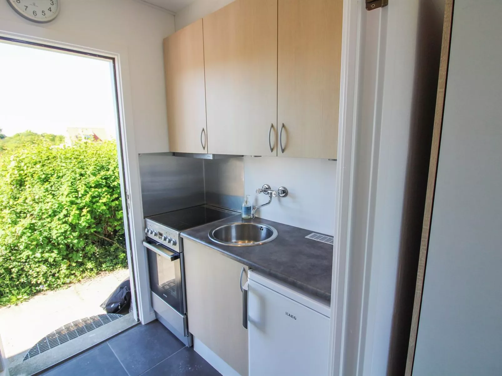 "Annemai" - 500m from the sea-Inside