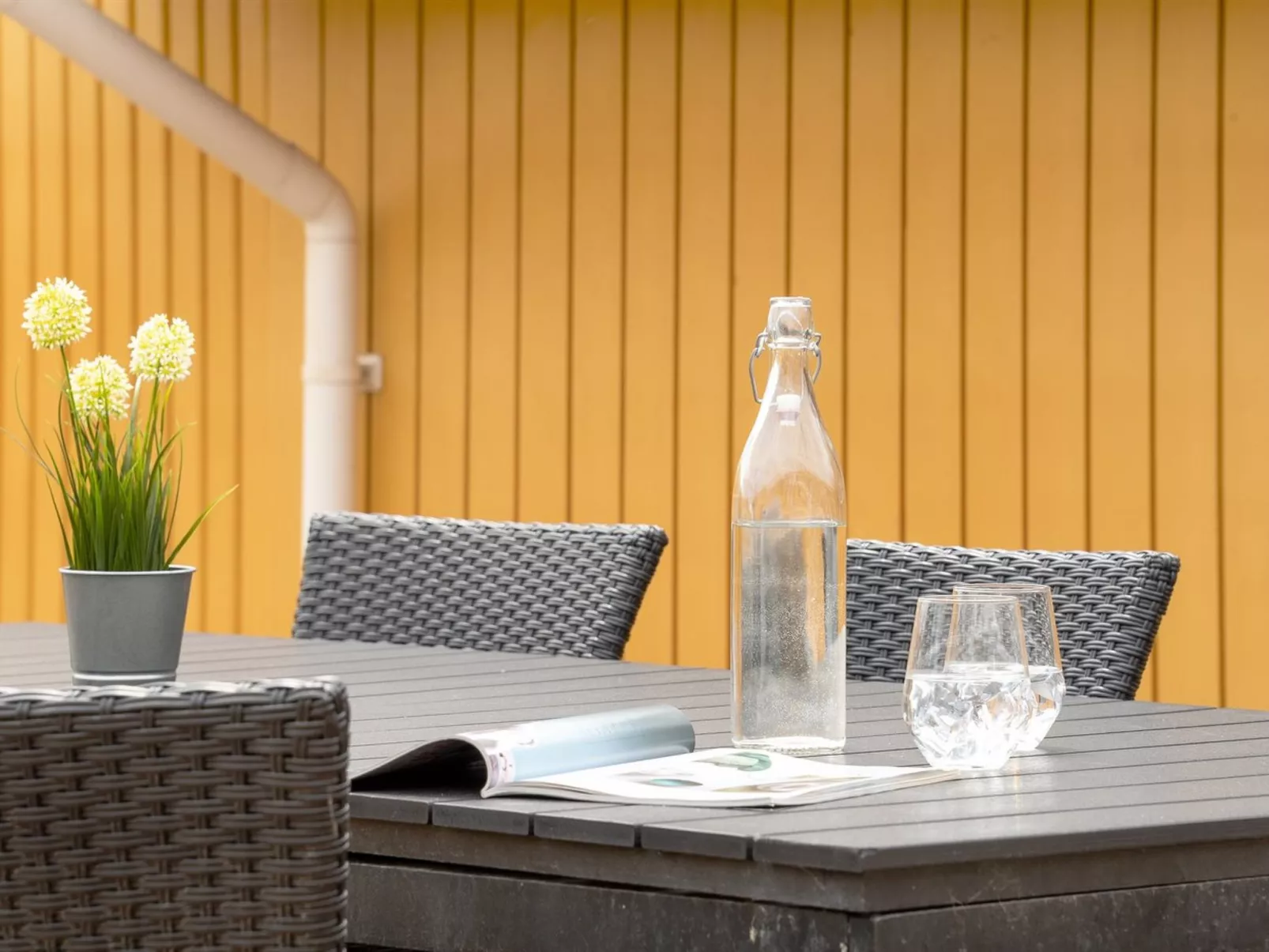 "Thrond" - 200m from the sea-Draußen