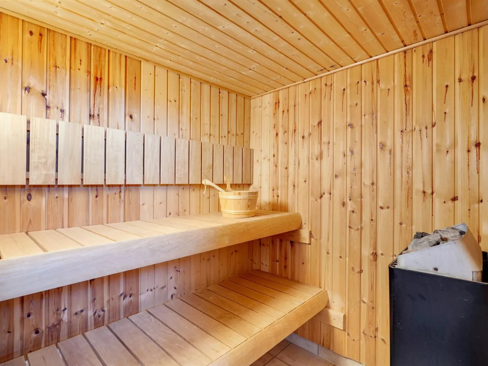 "Ela" - 500m from the sea-Dedans