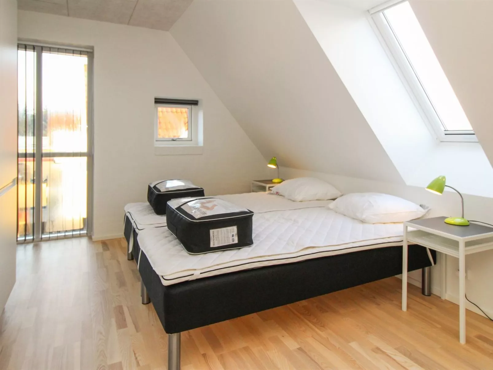 "Halldis" - 600m from the sea-Inside