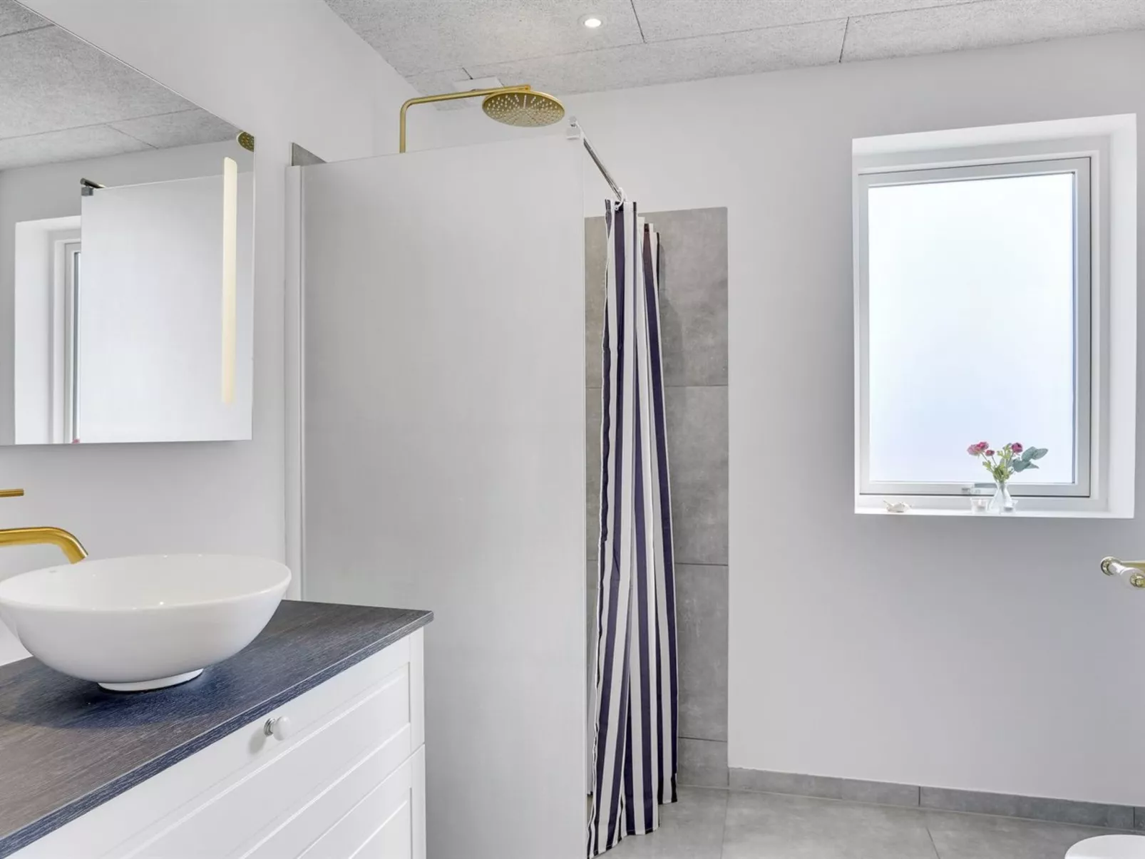 "Alf" - 200m from the sea-Inside