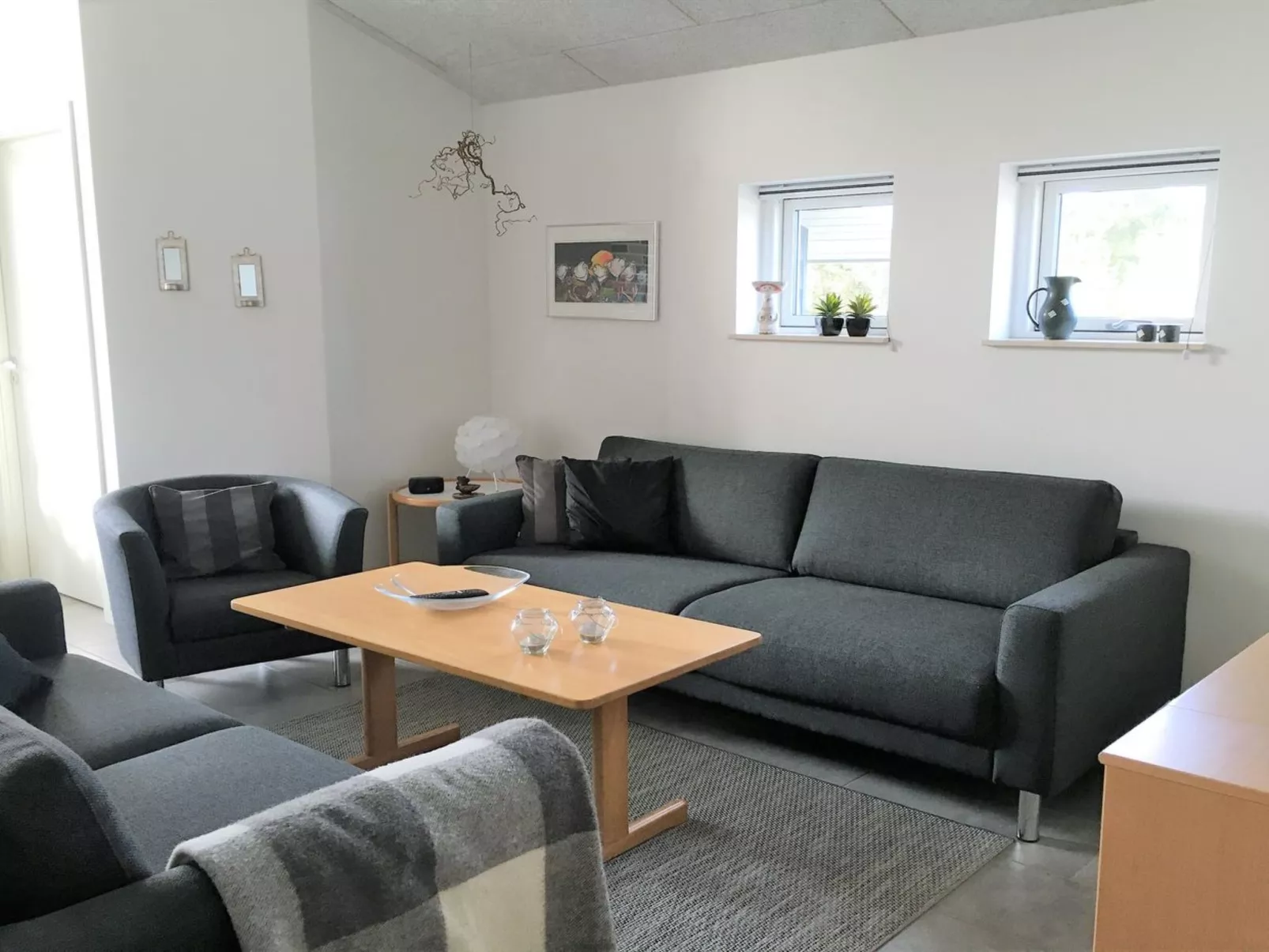 "Stacey" - 800m from the sea-Inside