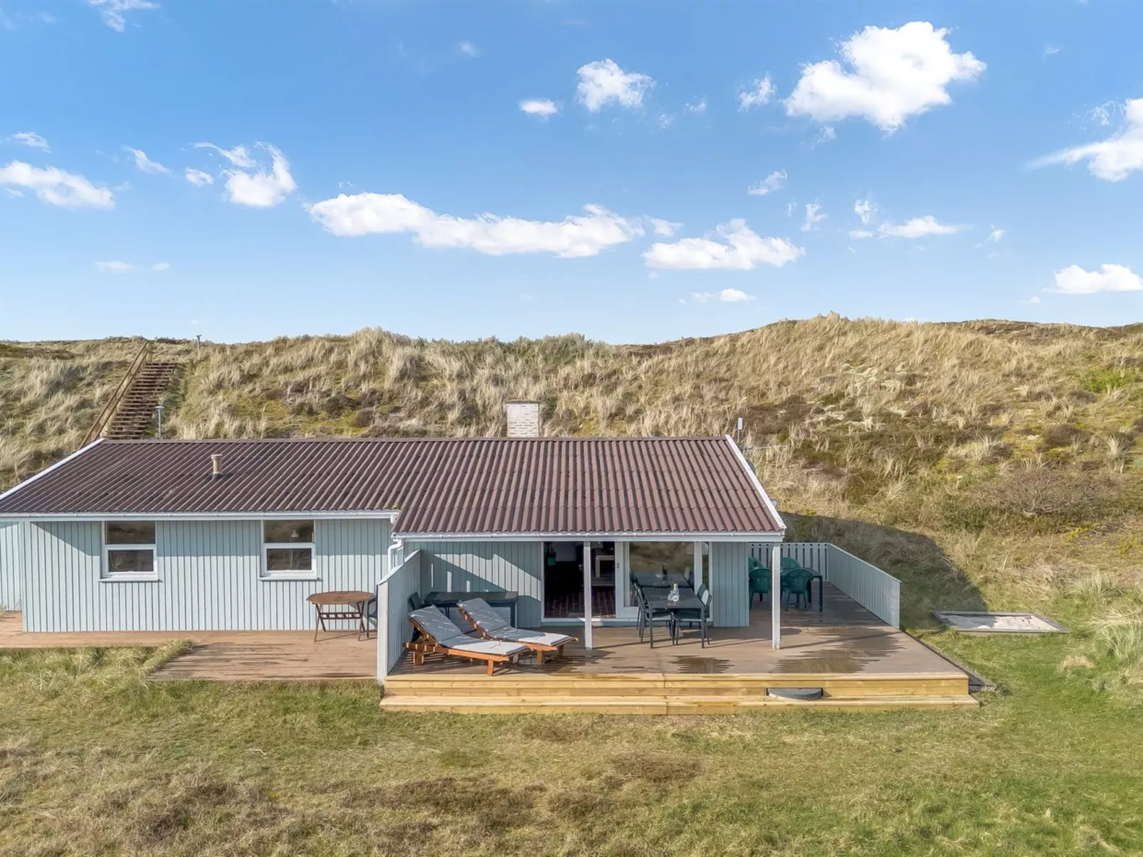 "Sutere" - 200m to the fjord-Outside