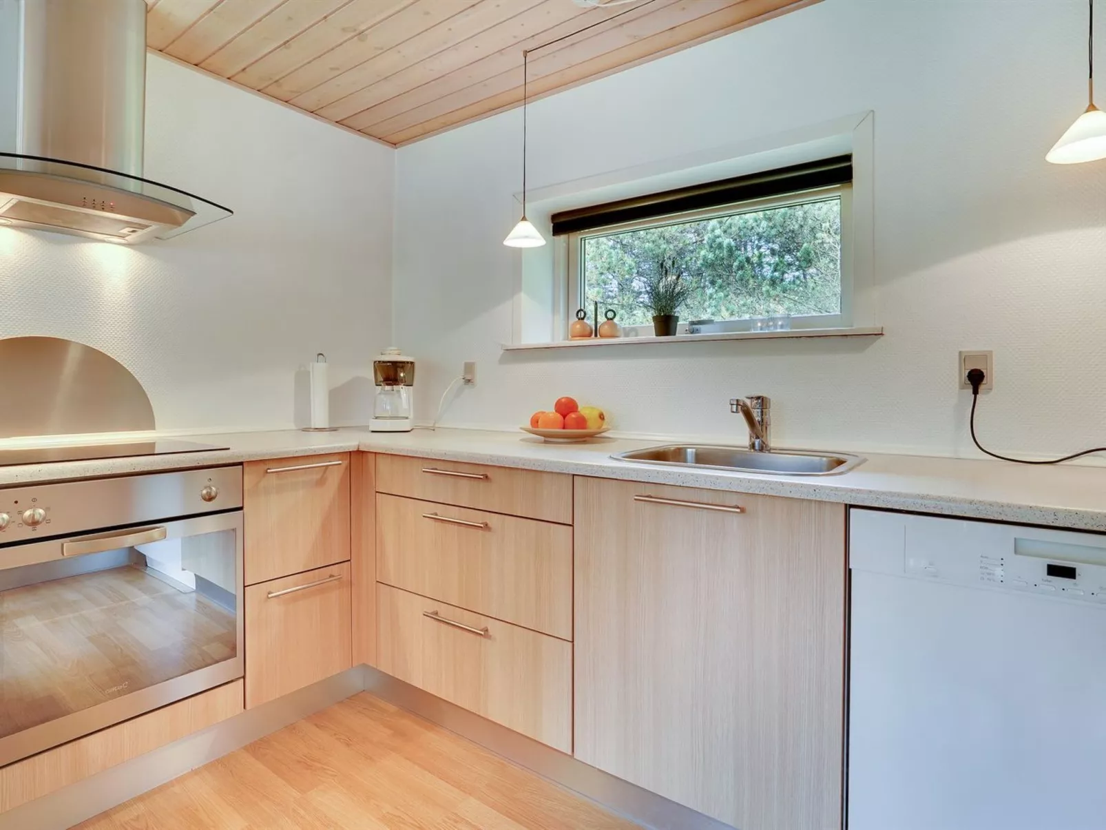 "Micke" - 3.2km from the sea-Inside