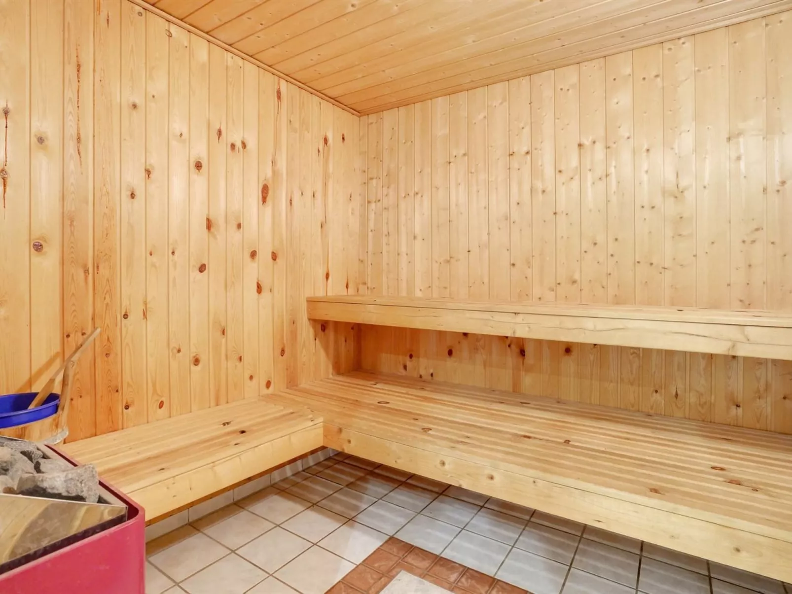 "Mikaela" - 1km from the sea-Drinnen