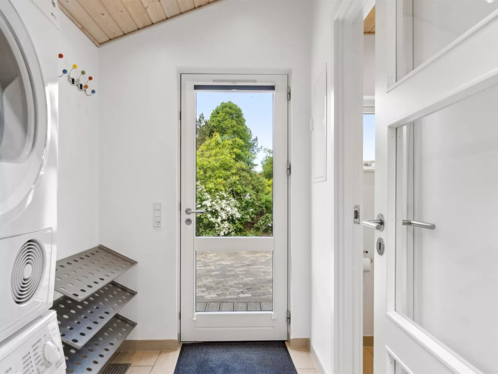 "Hunlef" - 400m from the sea-Inside