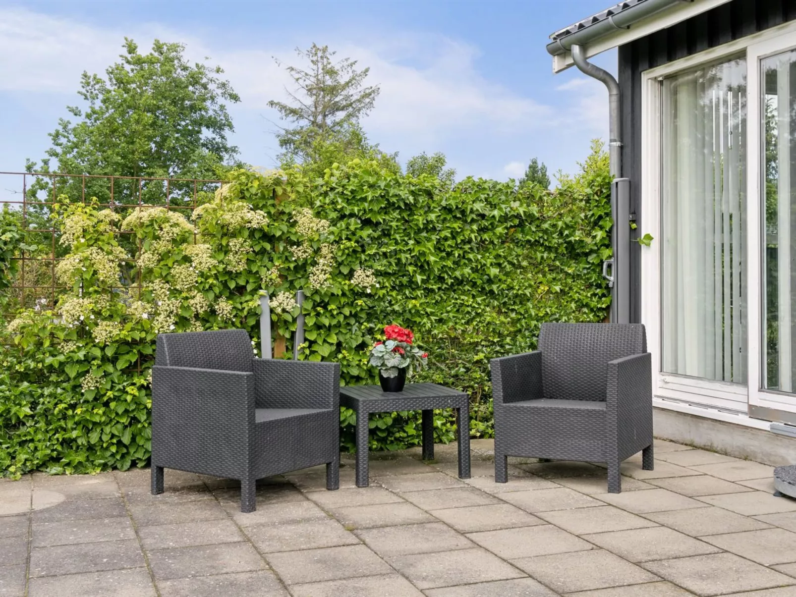 "Locan" - 1.2km from the sea-Outside