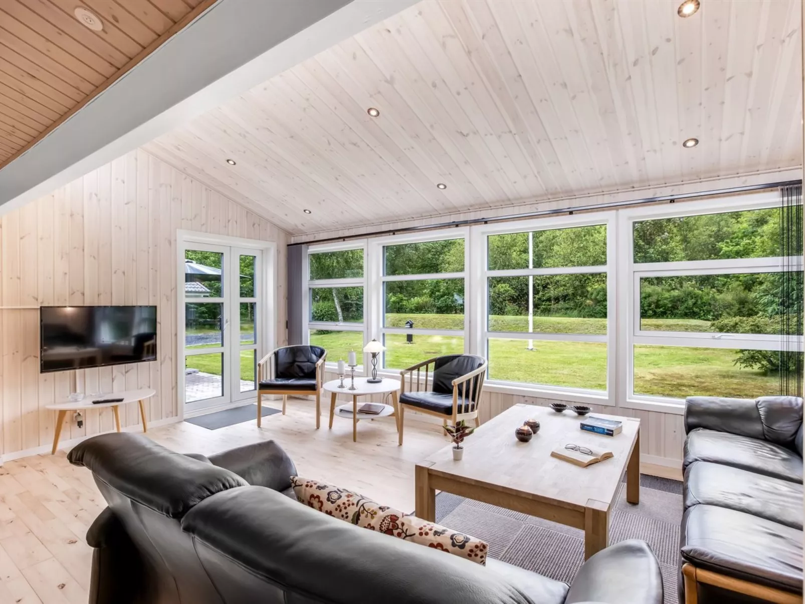 "Akima" - 700m from the sea-Dedans