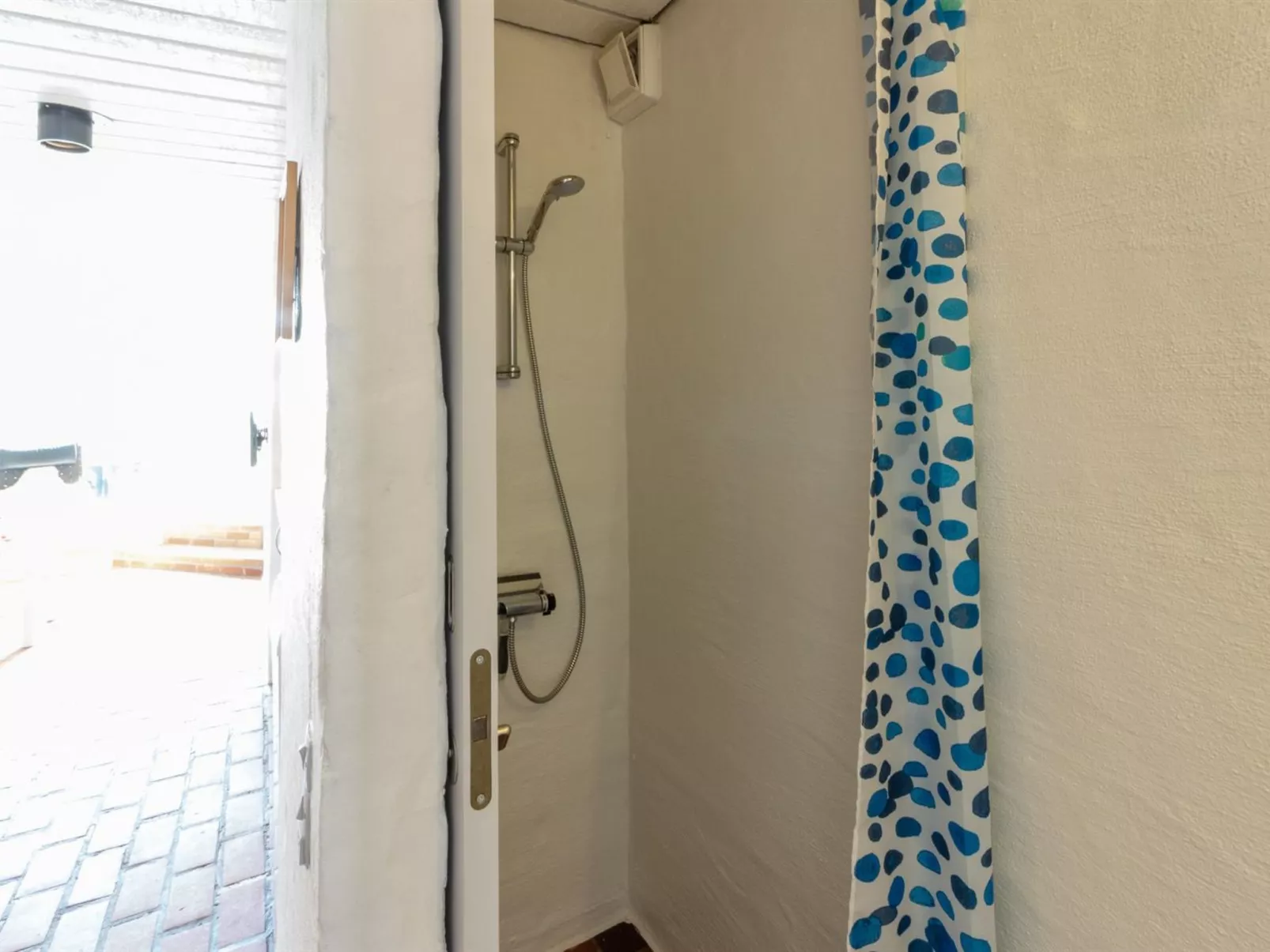 "Laris" - 150m from the sea-Drinnen