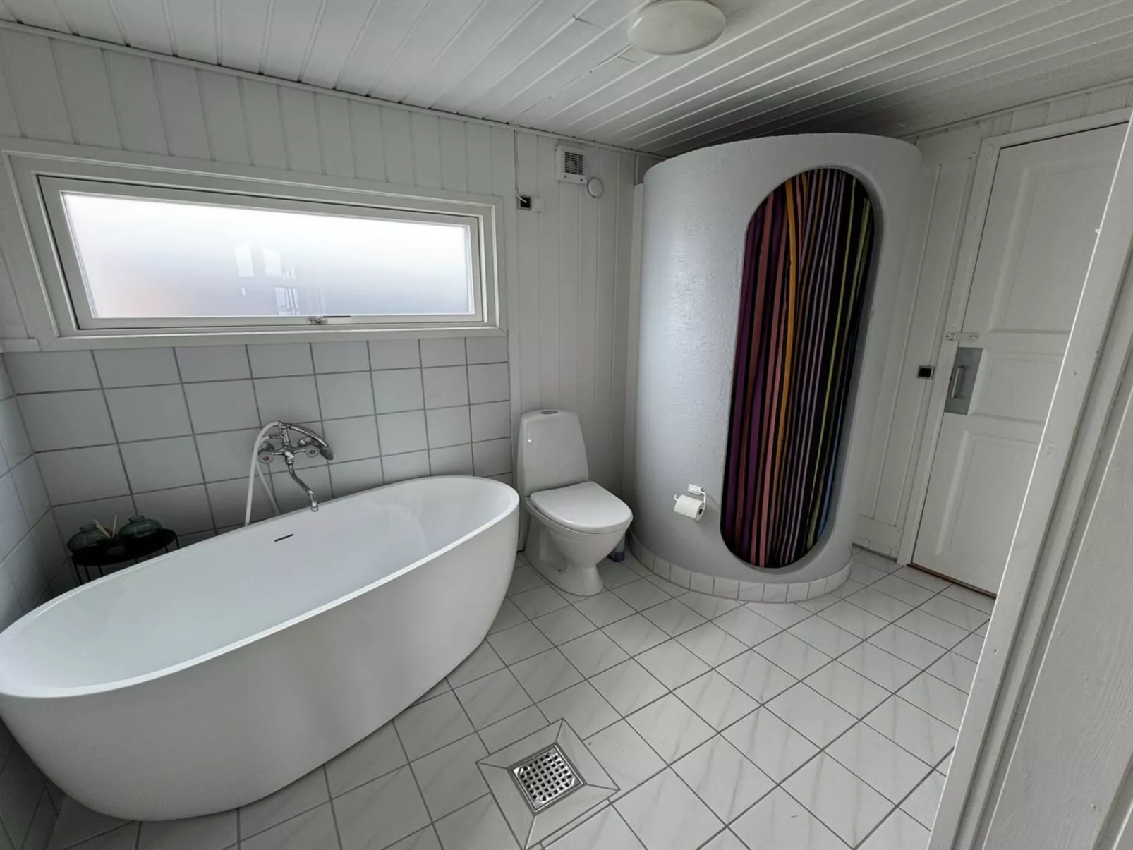 "Beowulf" - 200m from the sea-Inside