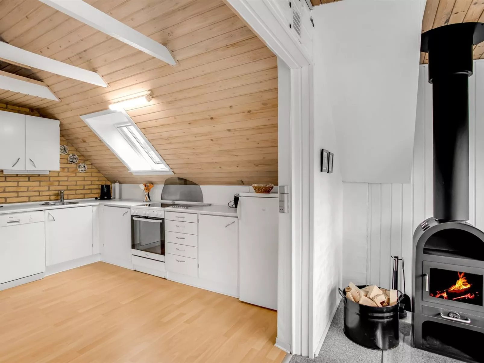 "Siouxsie" - 500m from the sea-Inside