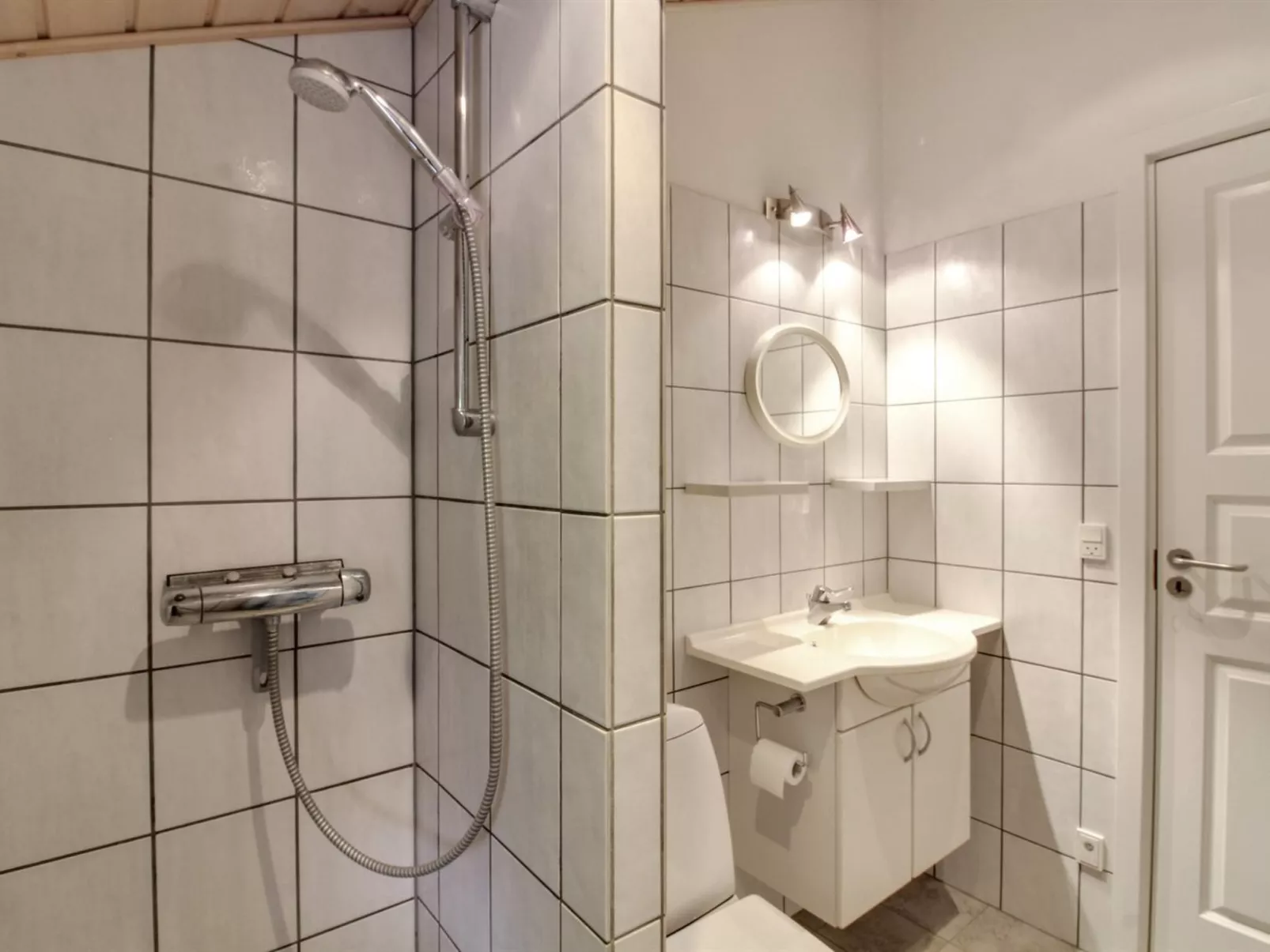 "Taisto" - 1.8km from the sea-Inside