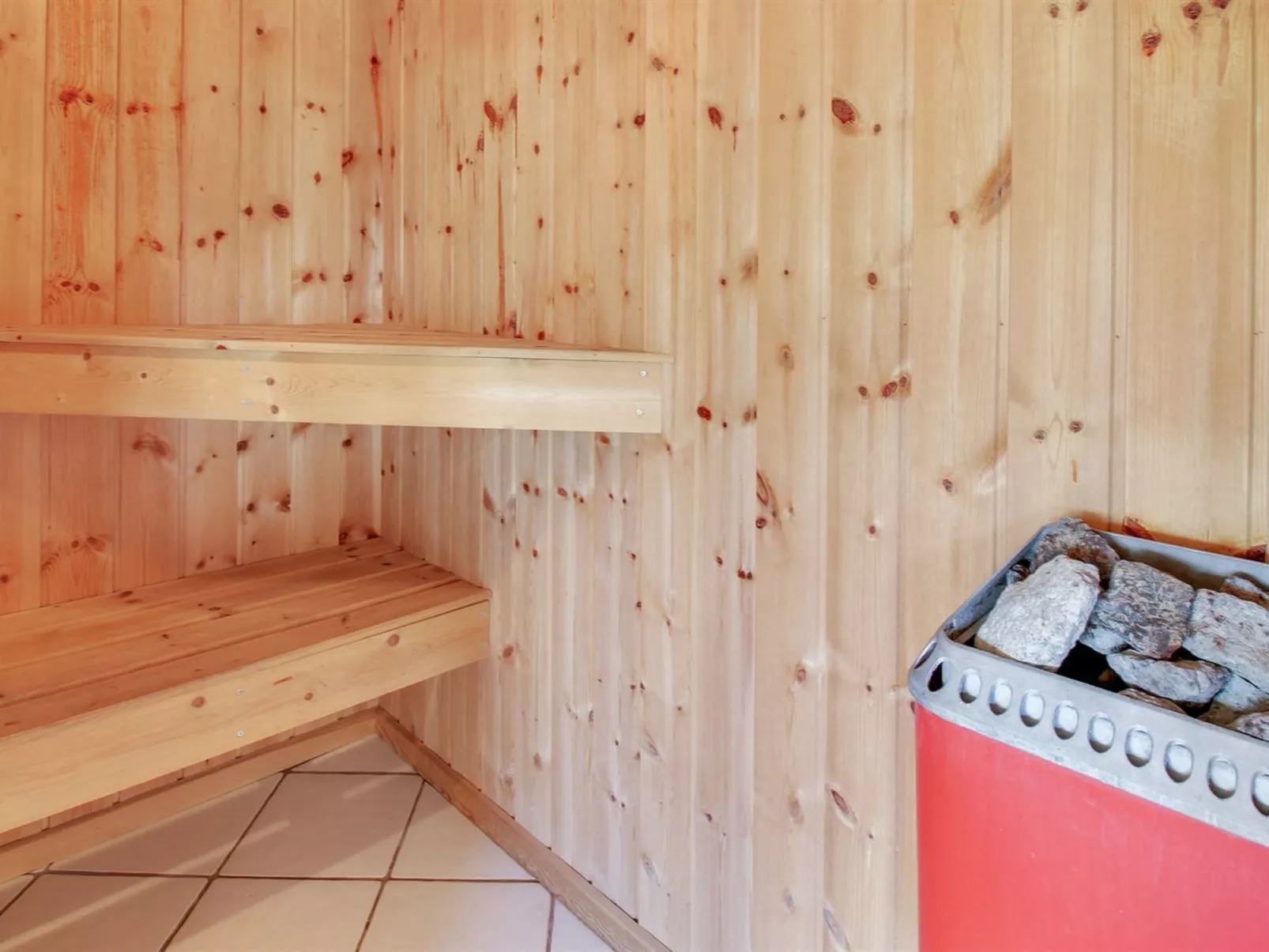 "Suend" -  from the sea-Inside