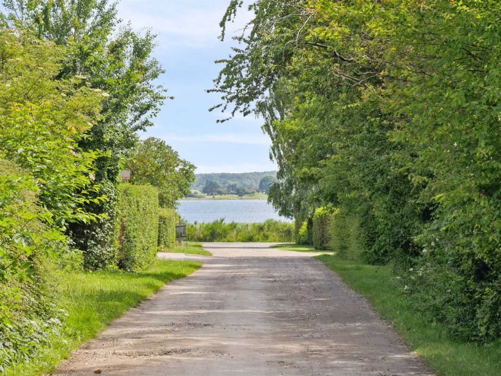 "Erikka" - 300m to the fjord-Outside