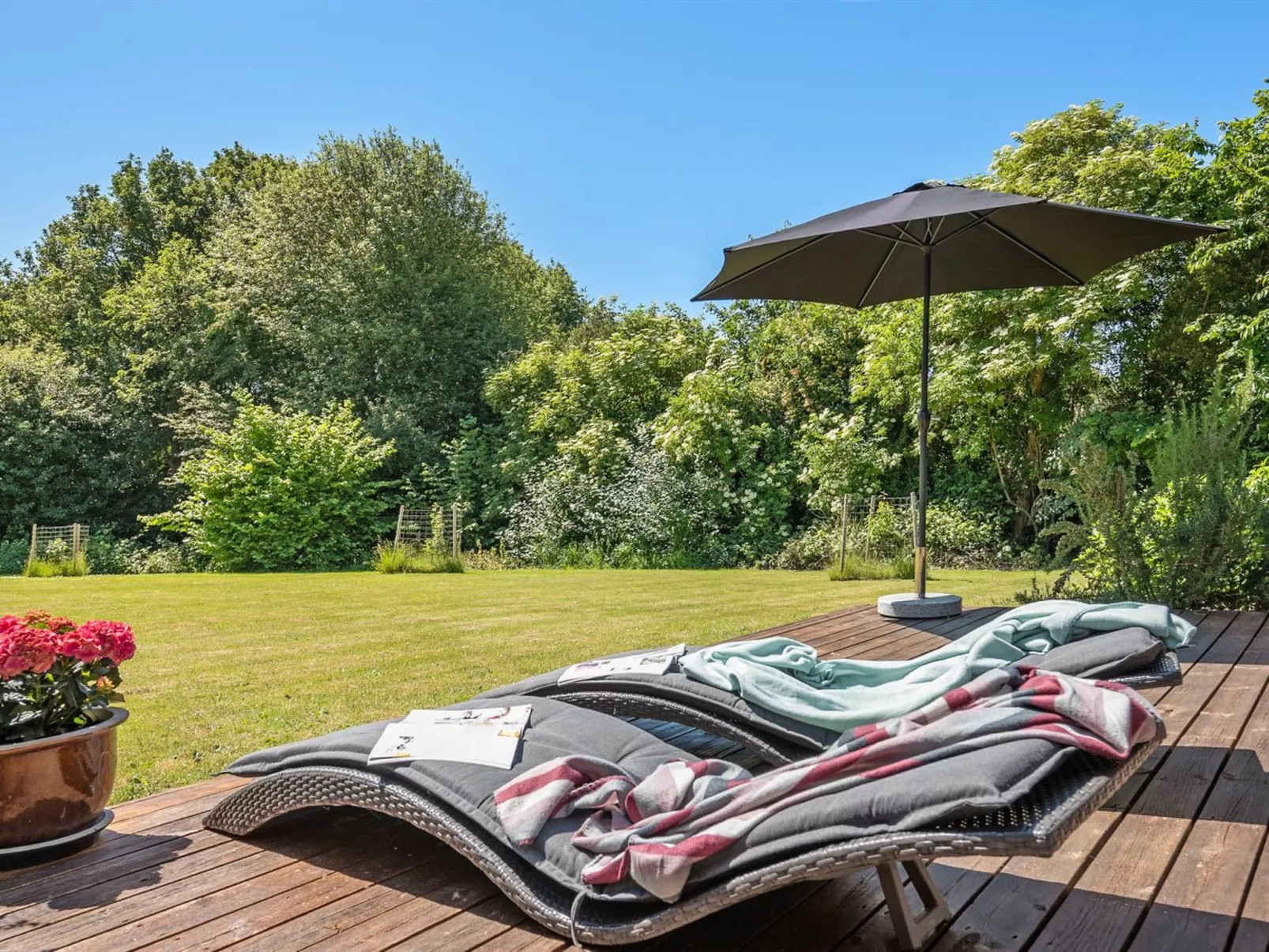 "Hasti" - 700m from the sea-Outside