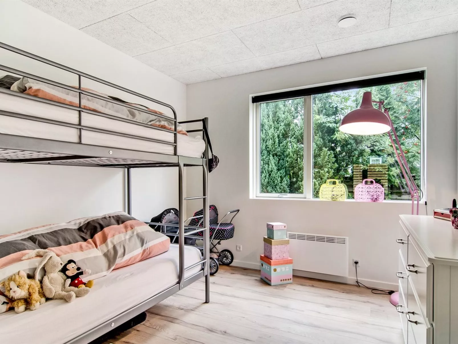 "Dorthie" - 800m from the sea-Inside