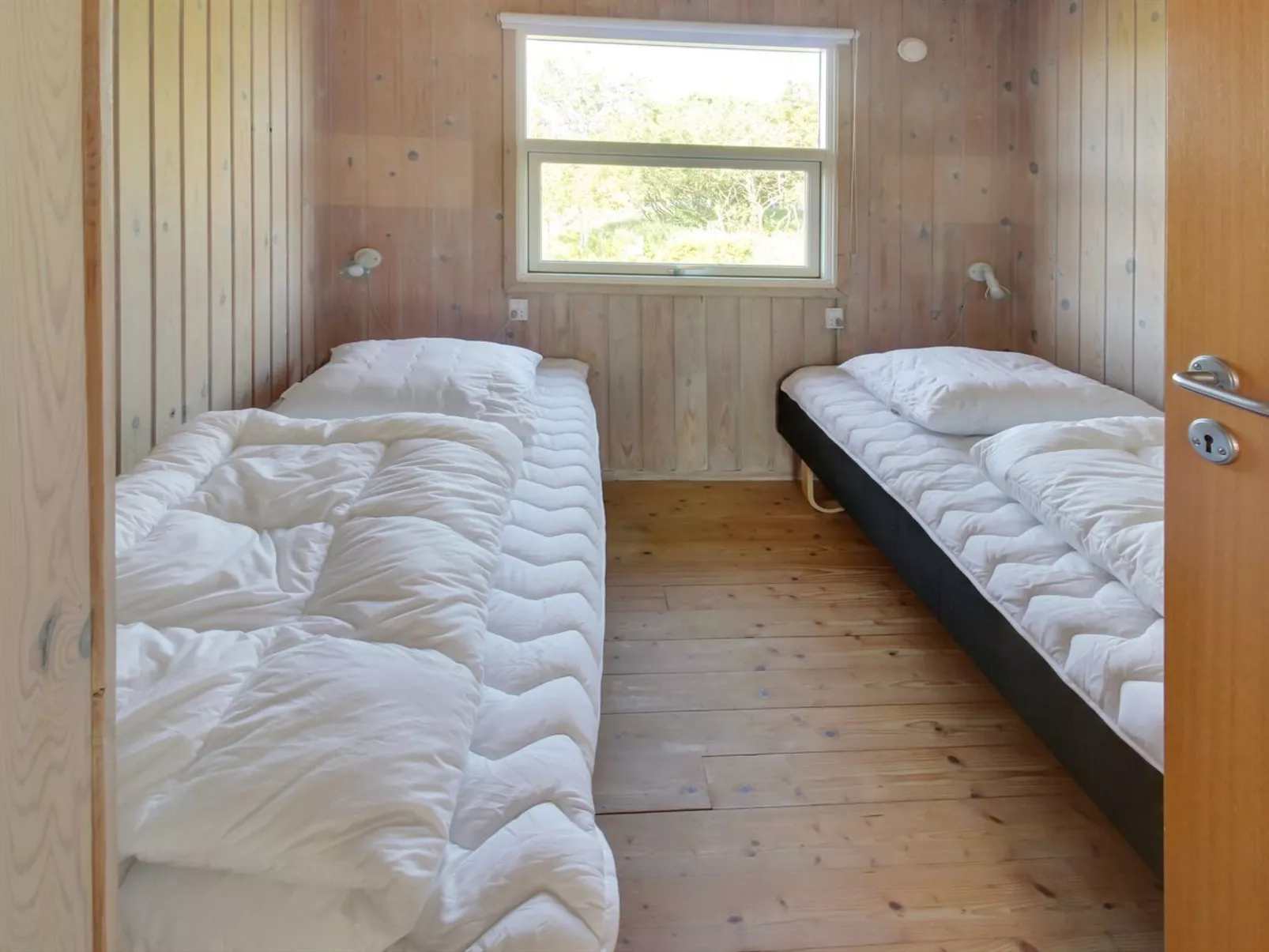 "Allis" - 400m from the sea-Inside