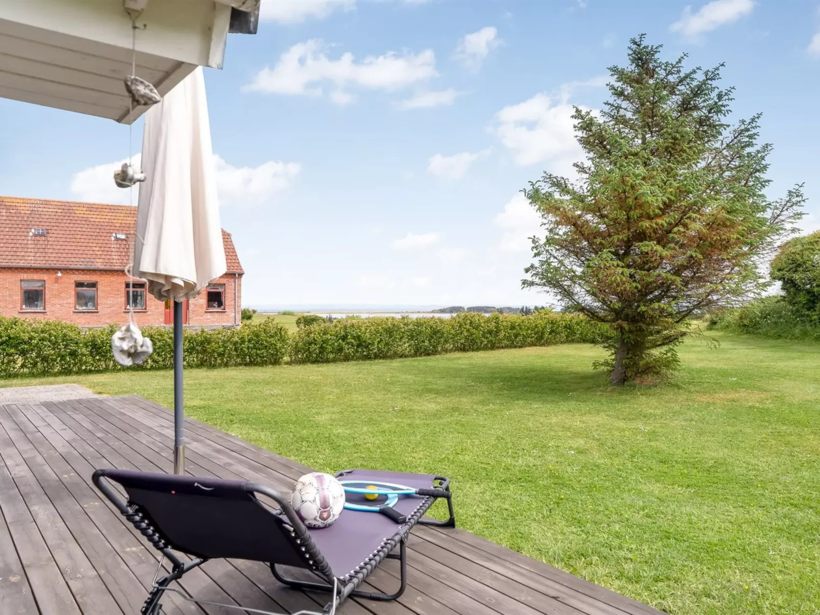 "Tanna" - 330m to the fjord-Outside