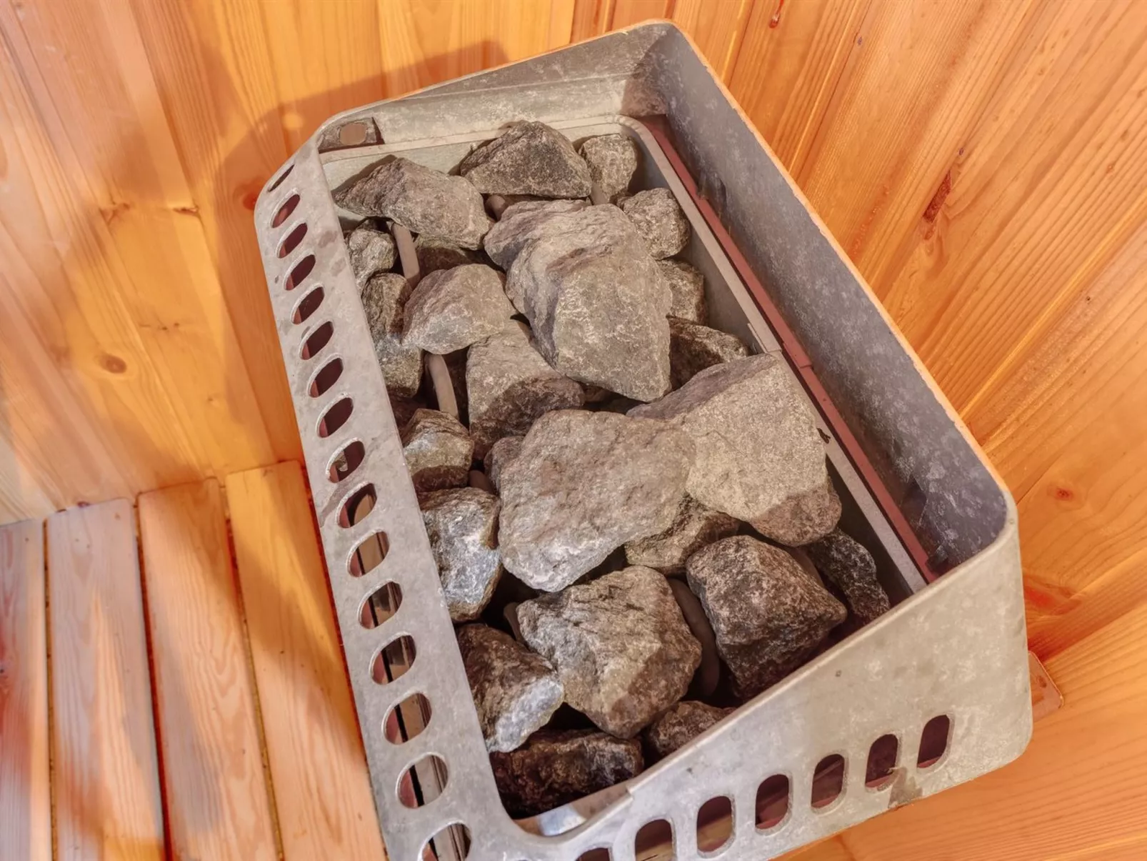 "Ellyn" - 500m from the sea-Drinnen