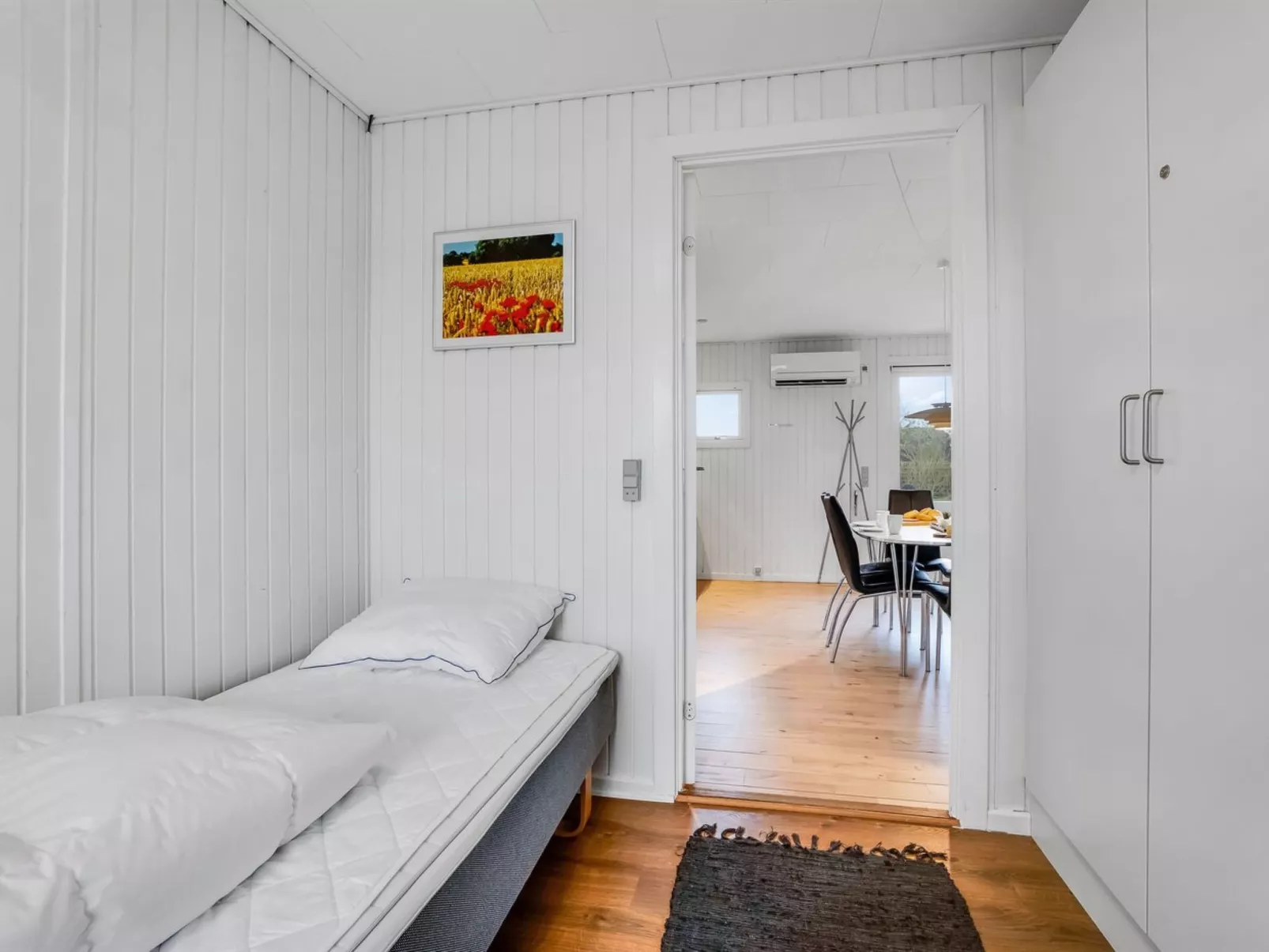 "Esther" - 700m from the sea-Drinnen