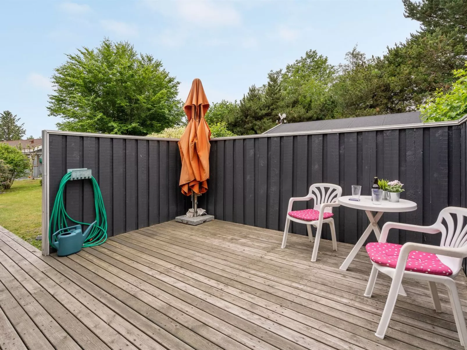 "Farthin" - 800m from the sea-Draußen