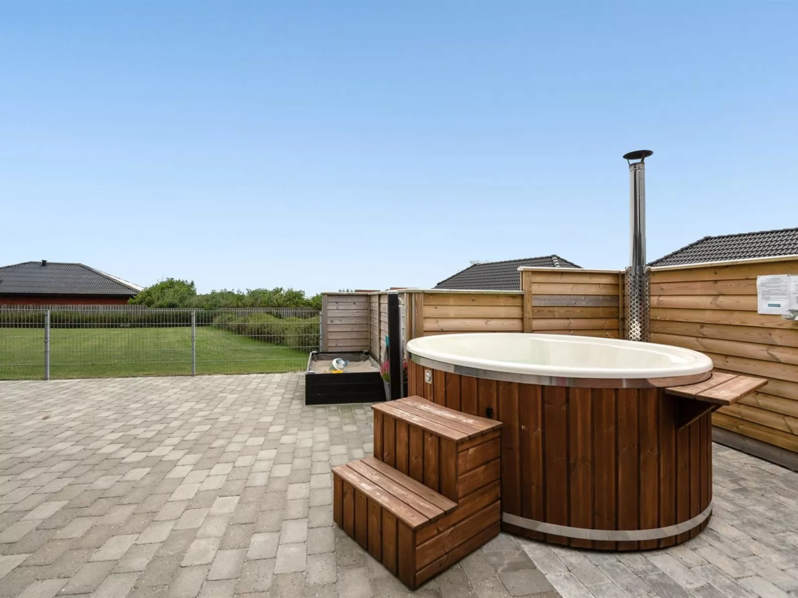 "Ulva" - 400m from the sea-Inside