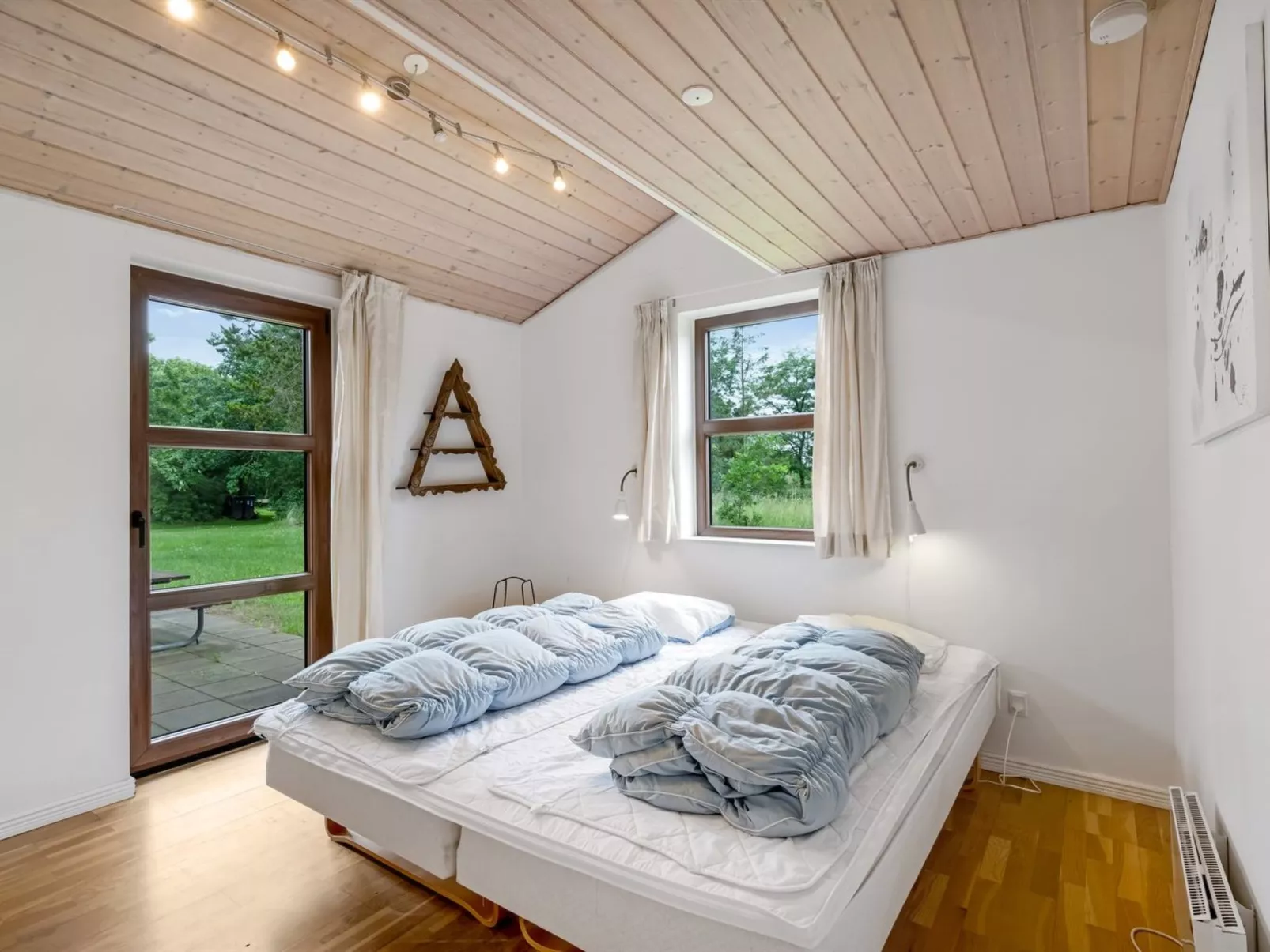 "Silvia" - 300m to the fjord-Inside