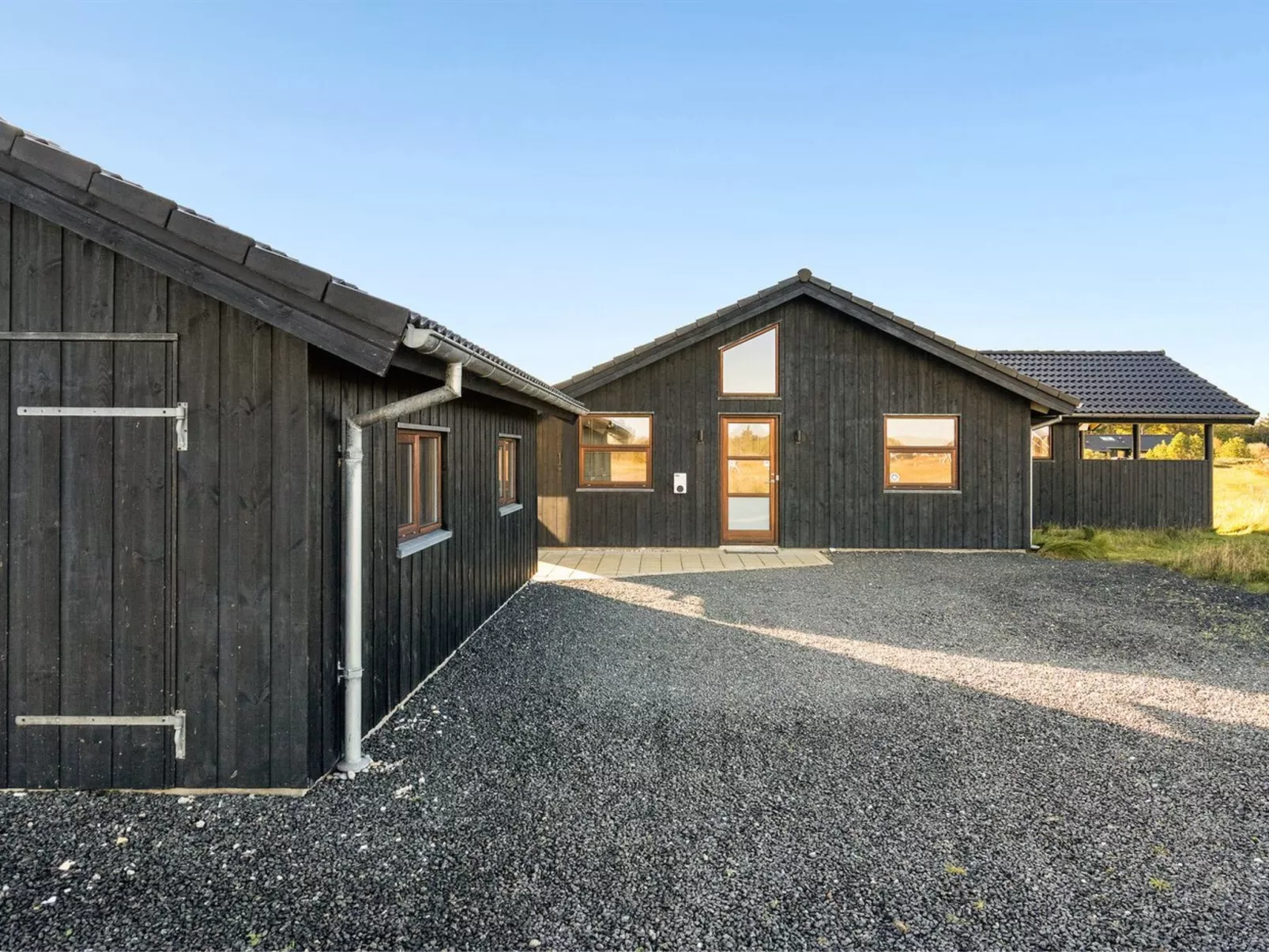 "Finna" - 1km from the sea-Outside