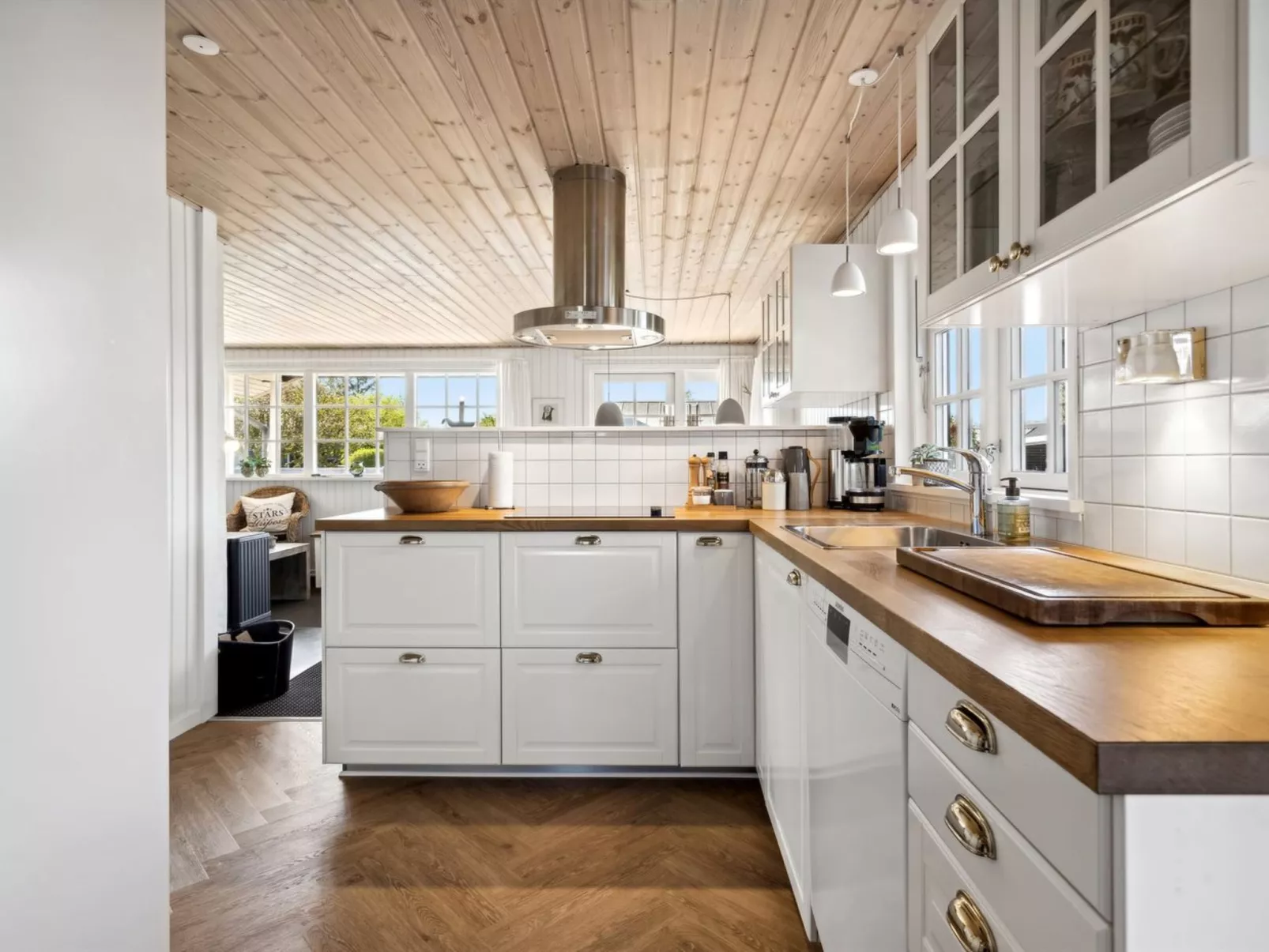 "Ekatarina" - 125m from the sea-Inside