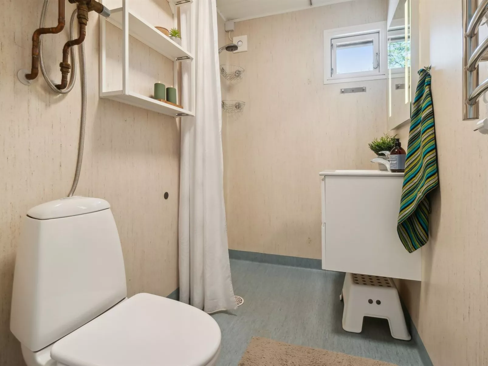 "Malou" - 350m from the sea-Inside