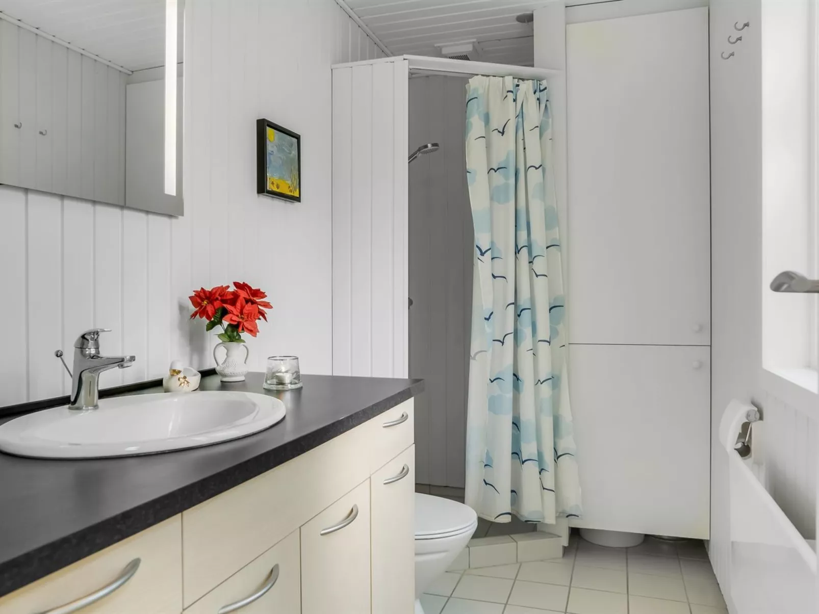 "Gunhil" - 200m from the sea-Inside