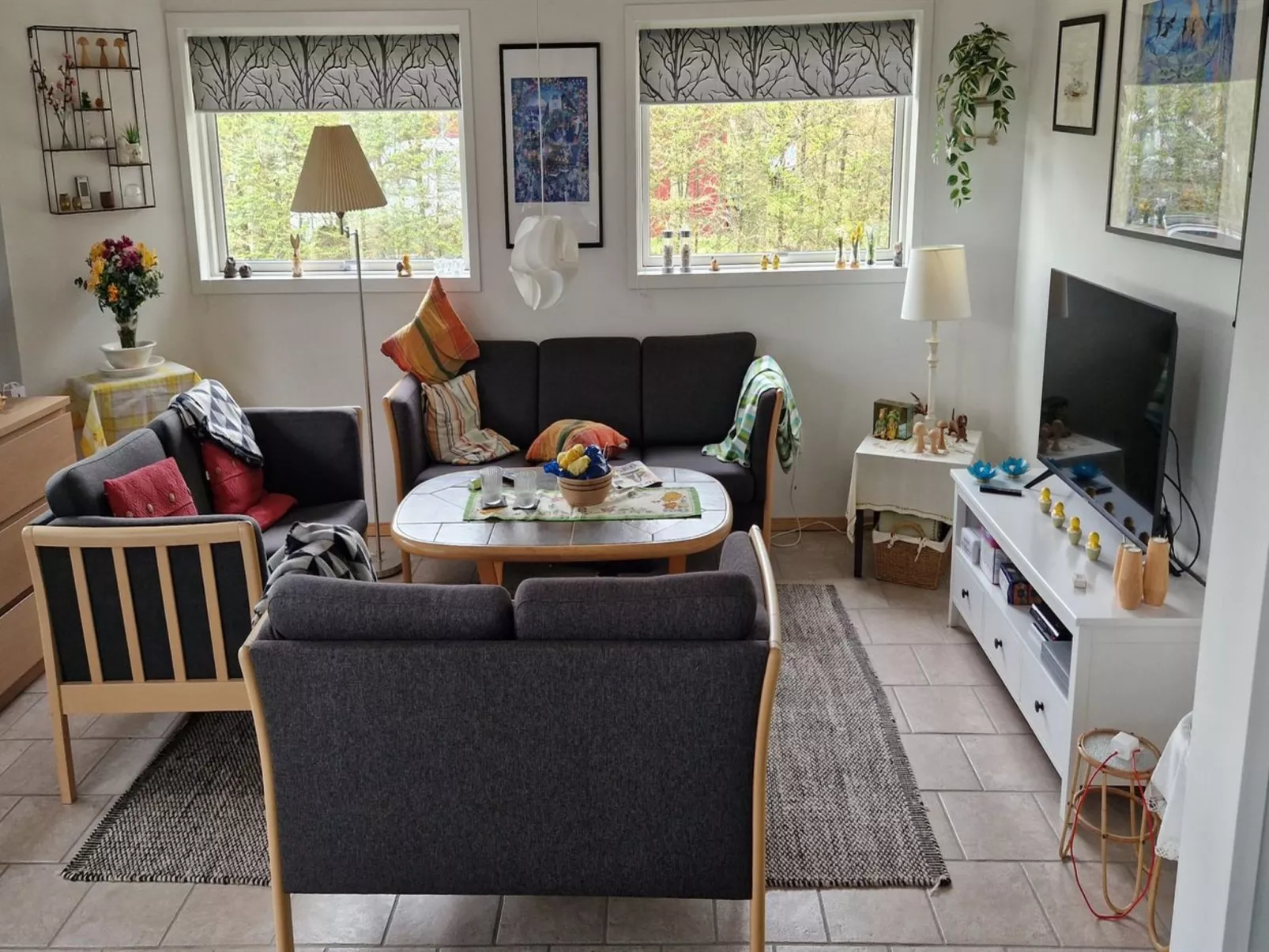 "Guthrik" - 900m from the sea-Inside