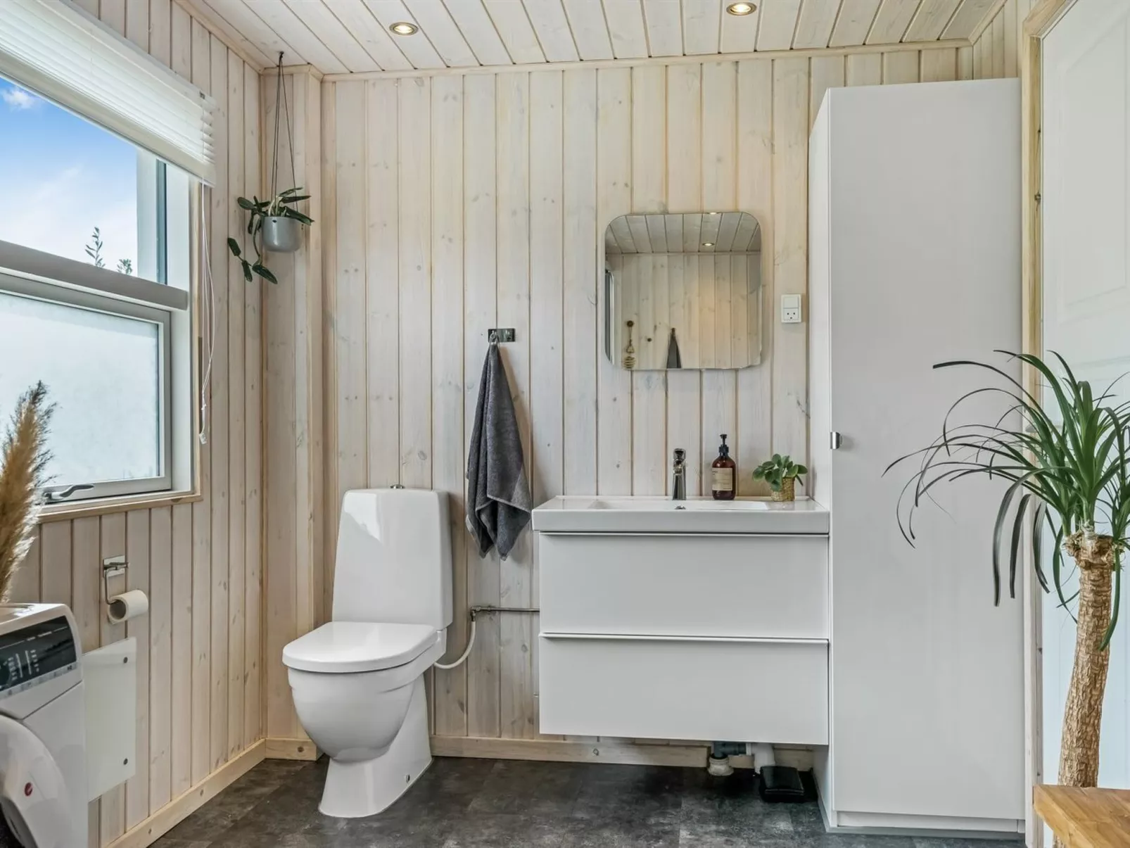 "Ingiald" - 600m from the sea-Drinnen