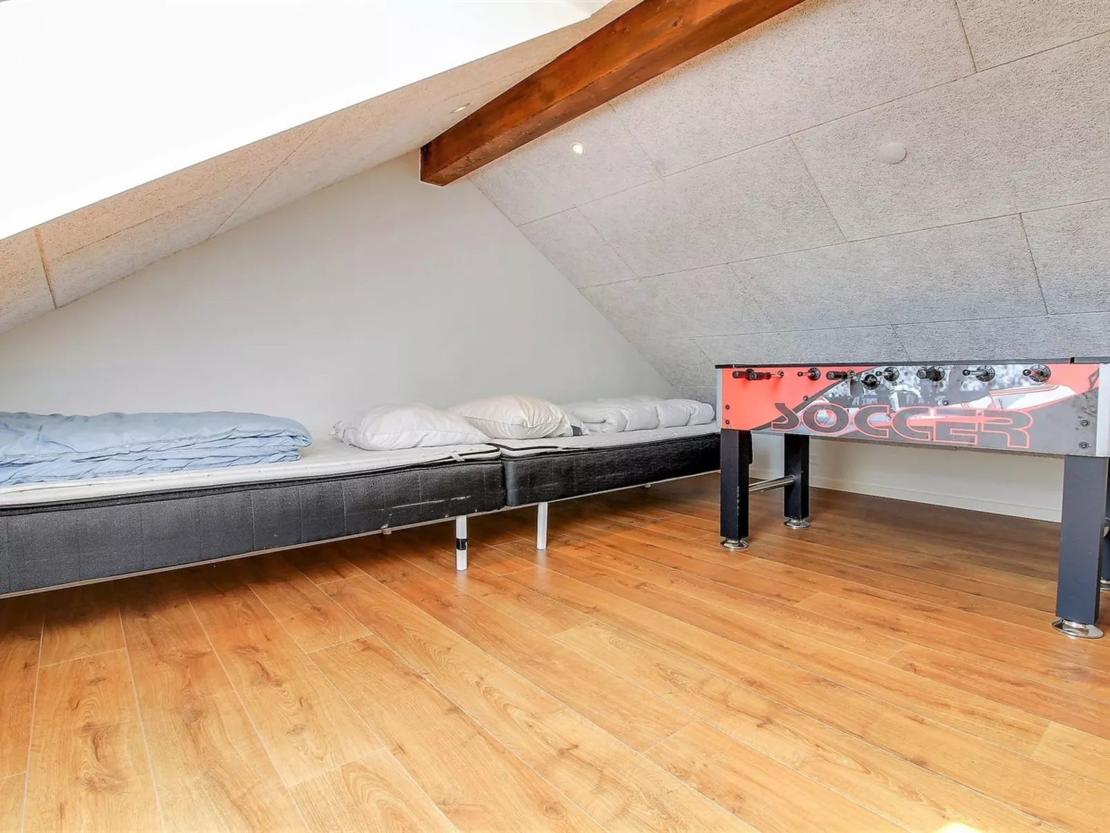 "Thorfin" - 200m from the sea-Inside