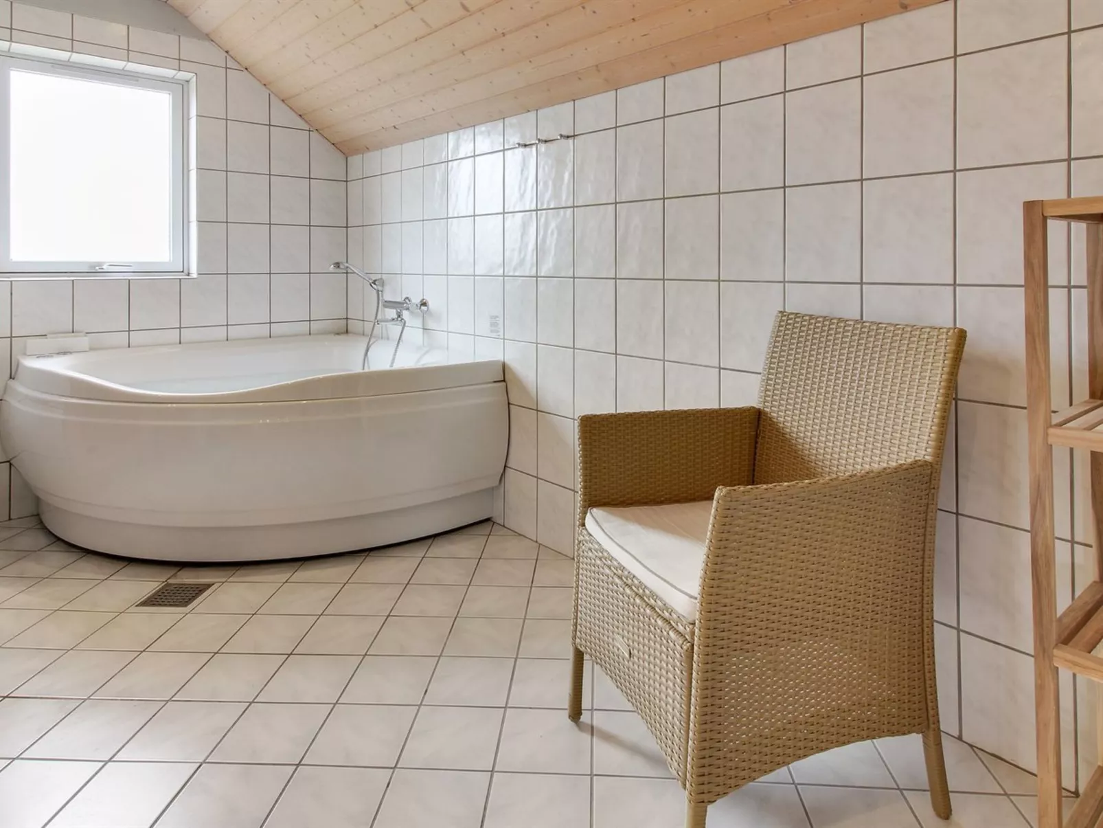 "Drusilla" - 800m from the sea-Inside