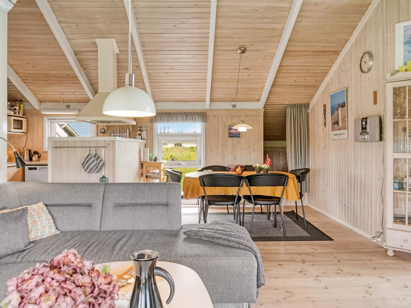 "Sina" - 300m from the sea-Inside