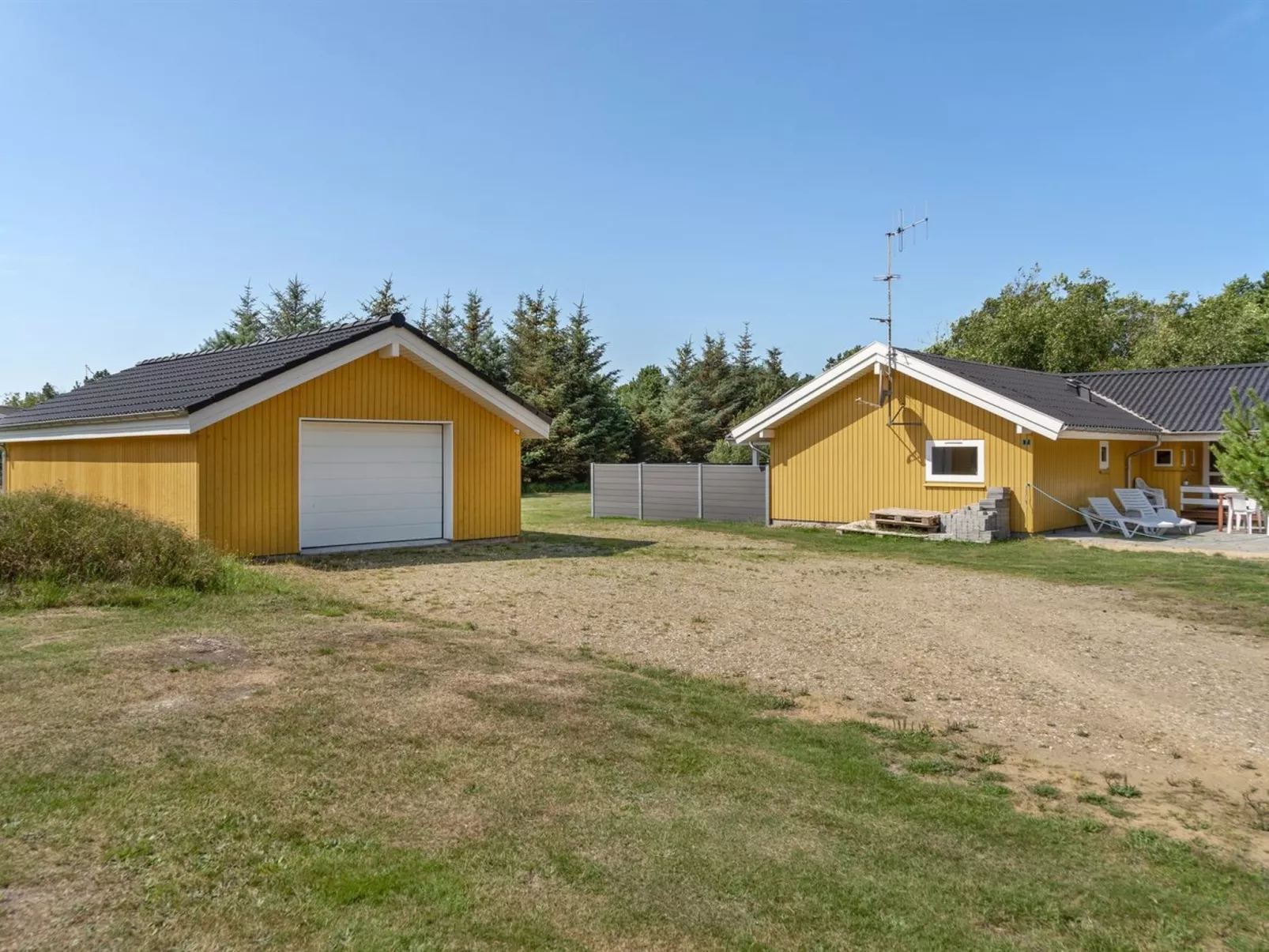 "Euphemia" - 900m from the sea-Outside