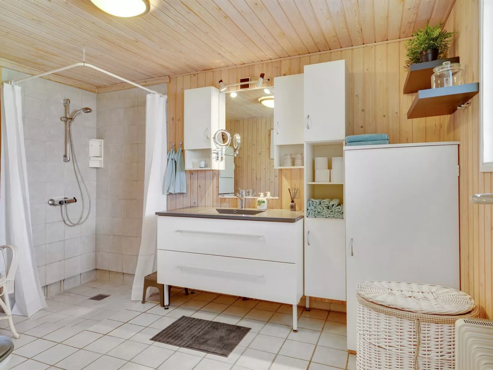 "Rudi" - 450m from the sea-Drinnen