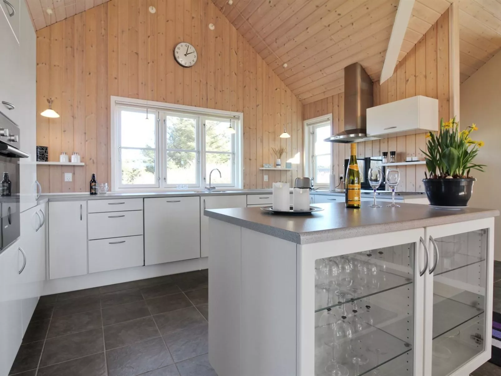 "Tilda" - 275m from the sea-Inside