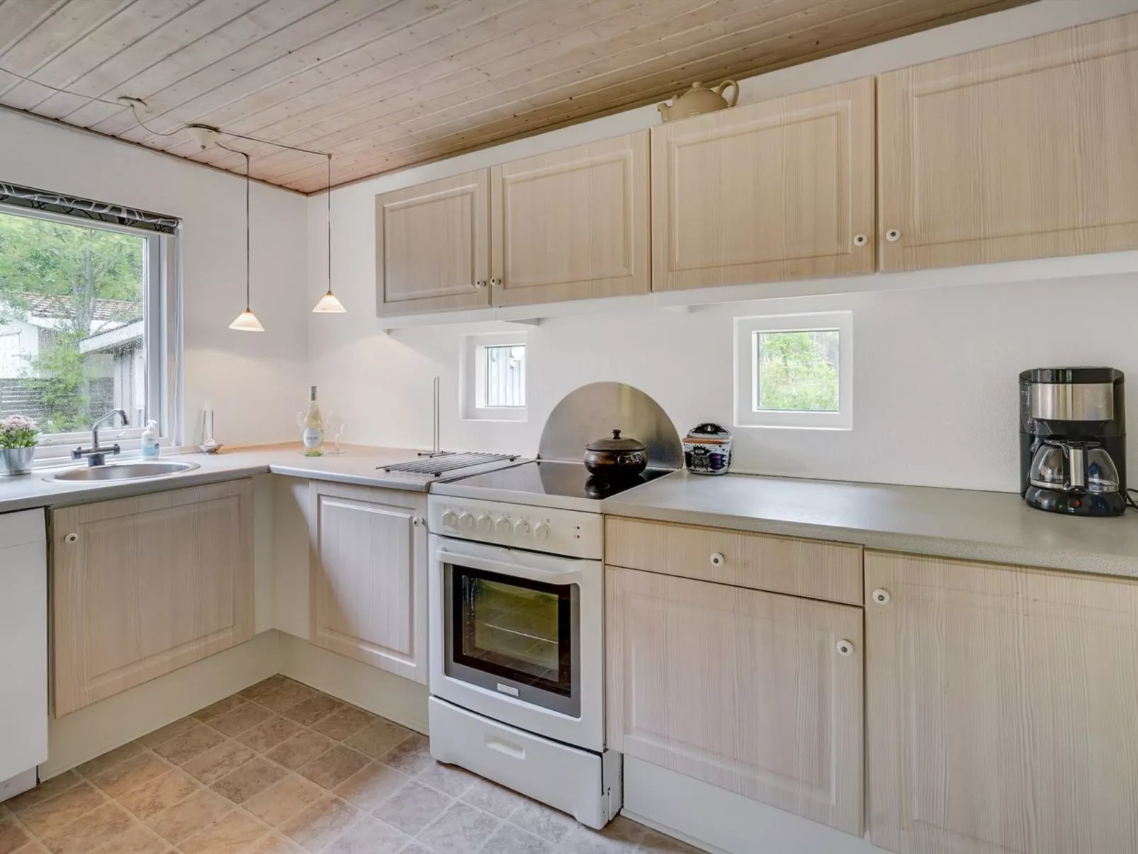 "Erikgine" - 170m from the sea-Dedans