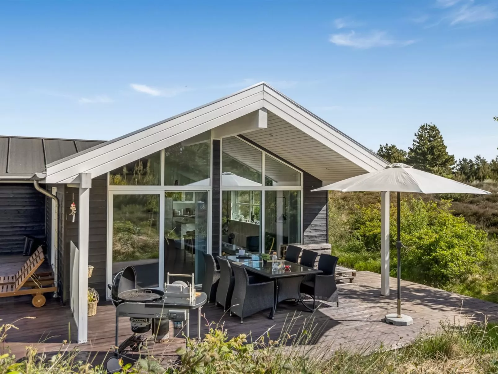 "Minke" - 2.2km from the sea-Outside