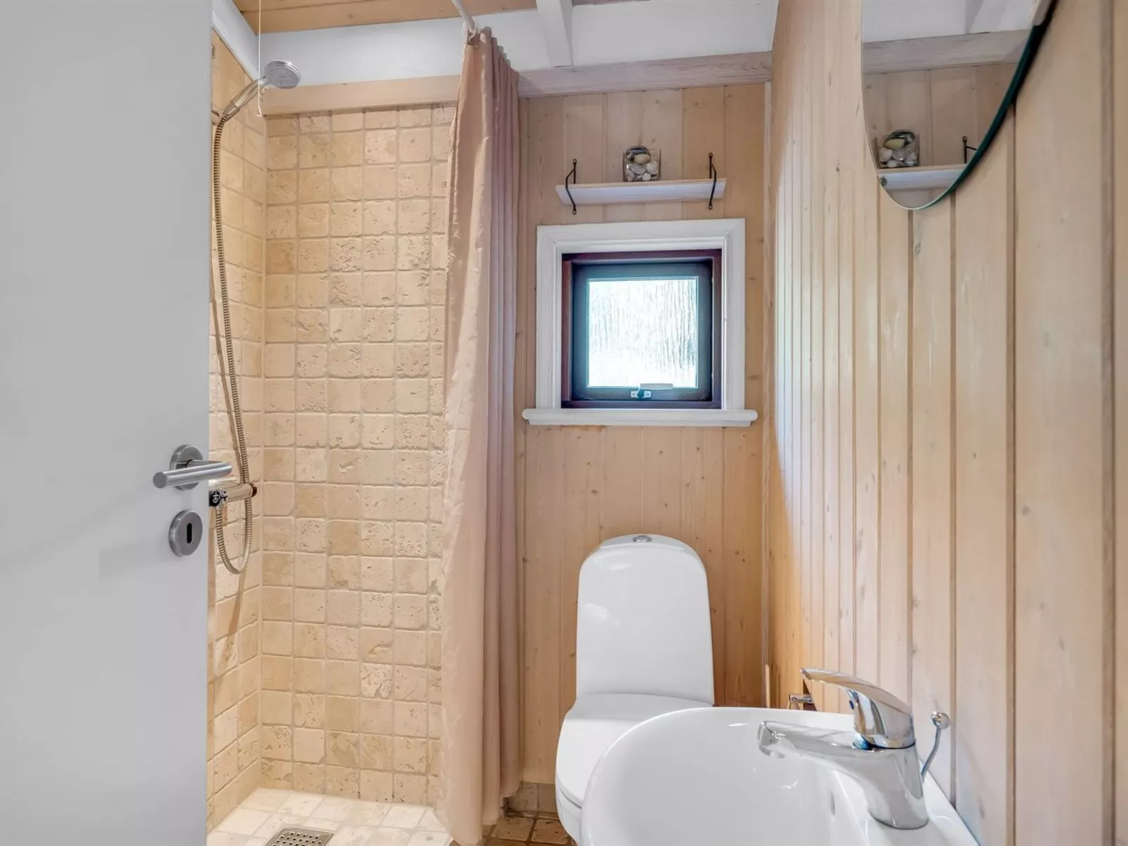 "Paulette" - 450m from the sea-Inside