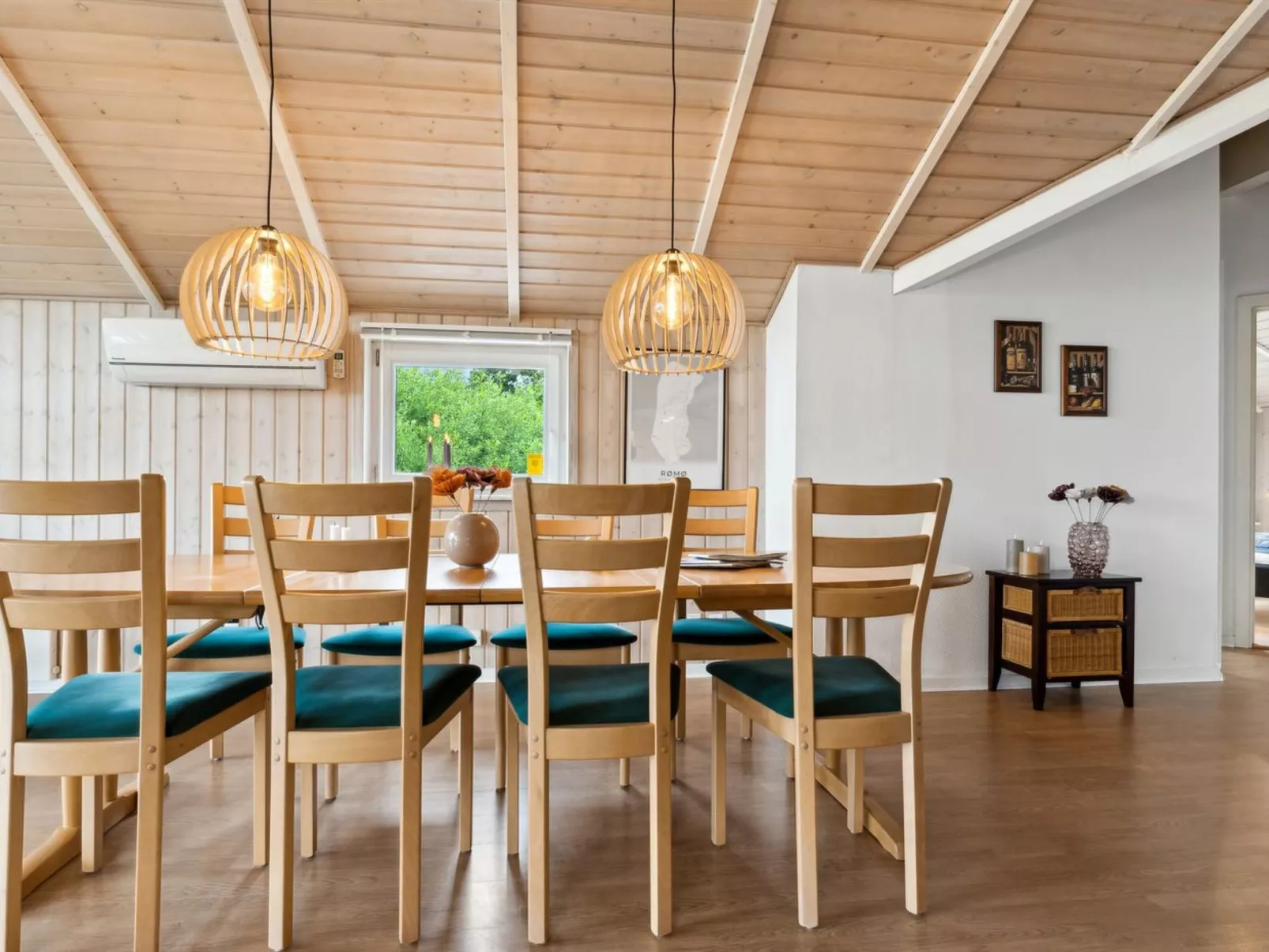 "Spurv" - 1.8km from the sea-Inside