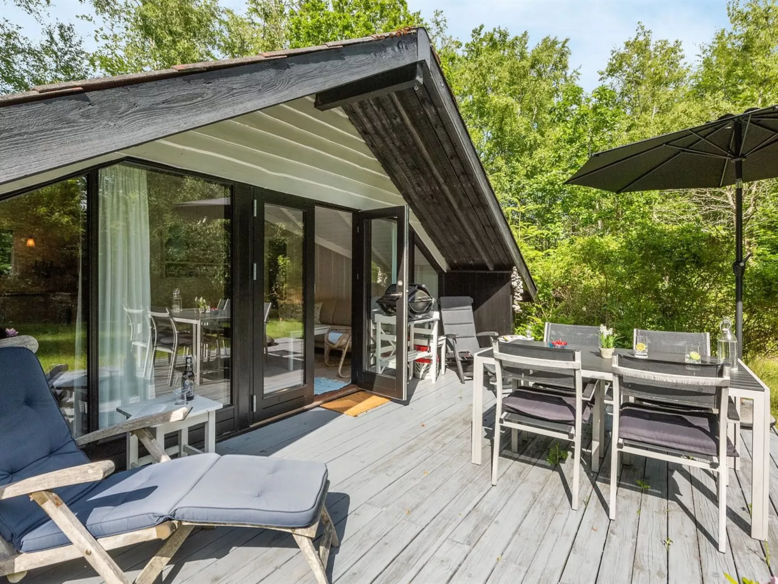 "Alika" - 200m to the fjord-Outside